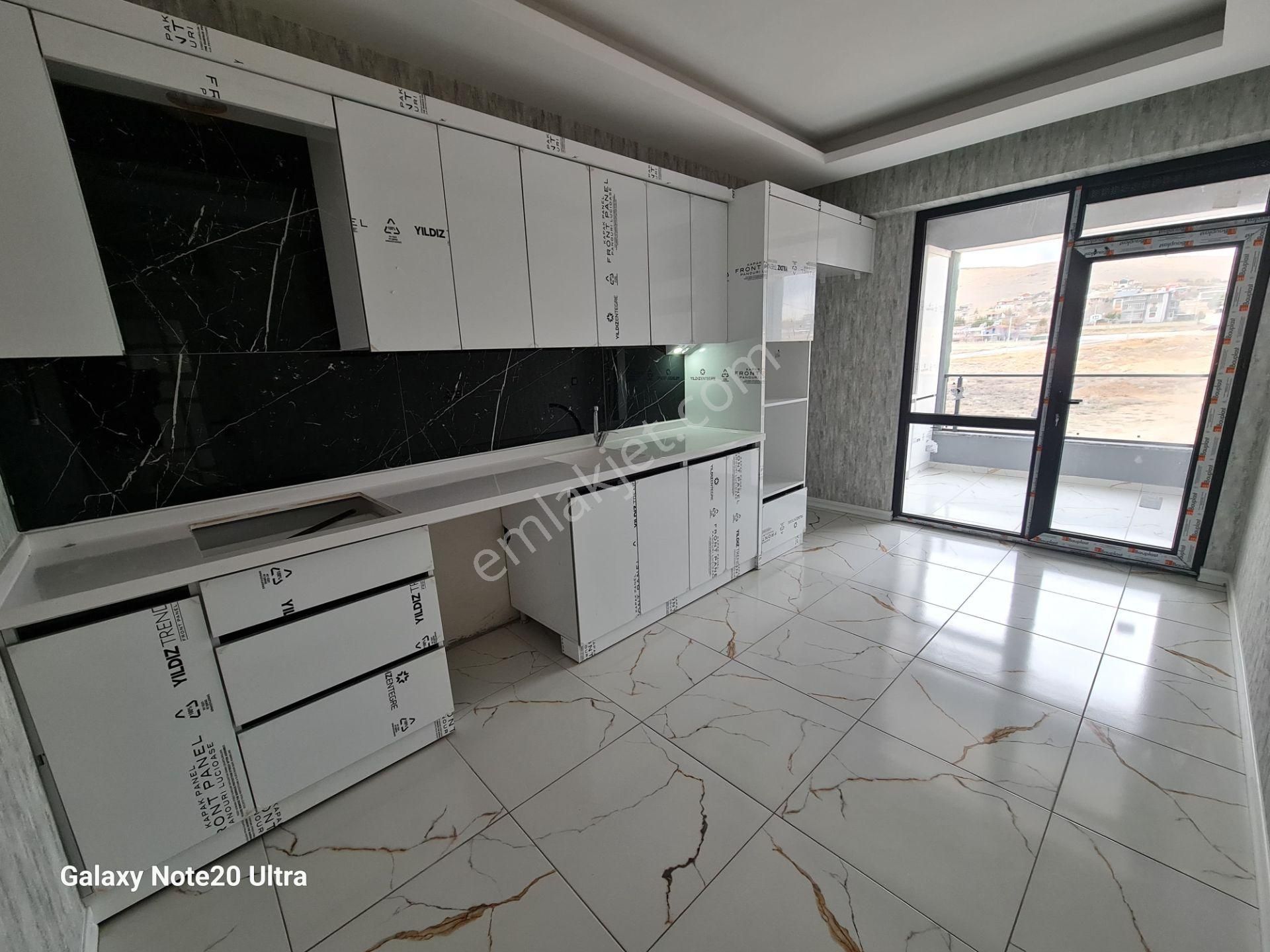 Aktel Gayrimenkulden Selahatin Eyubi Mete Konakları Yanı Satılık 3+1 Daire