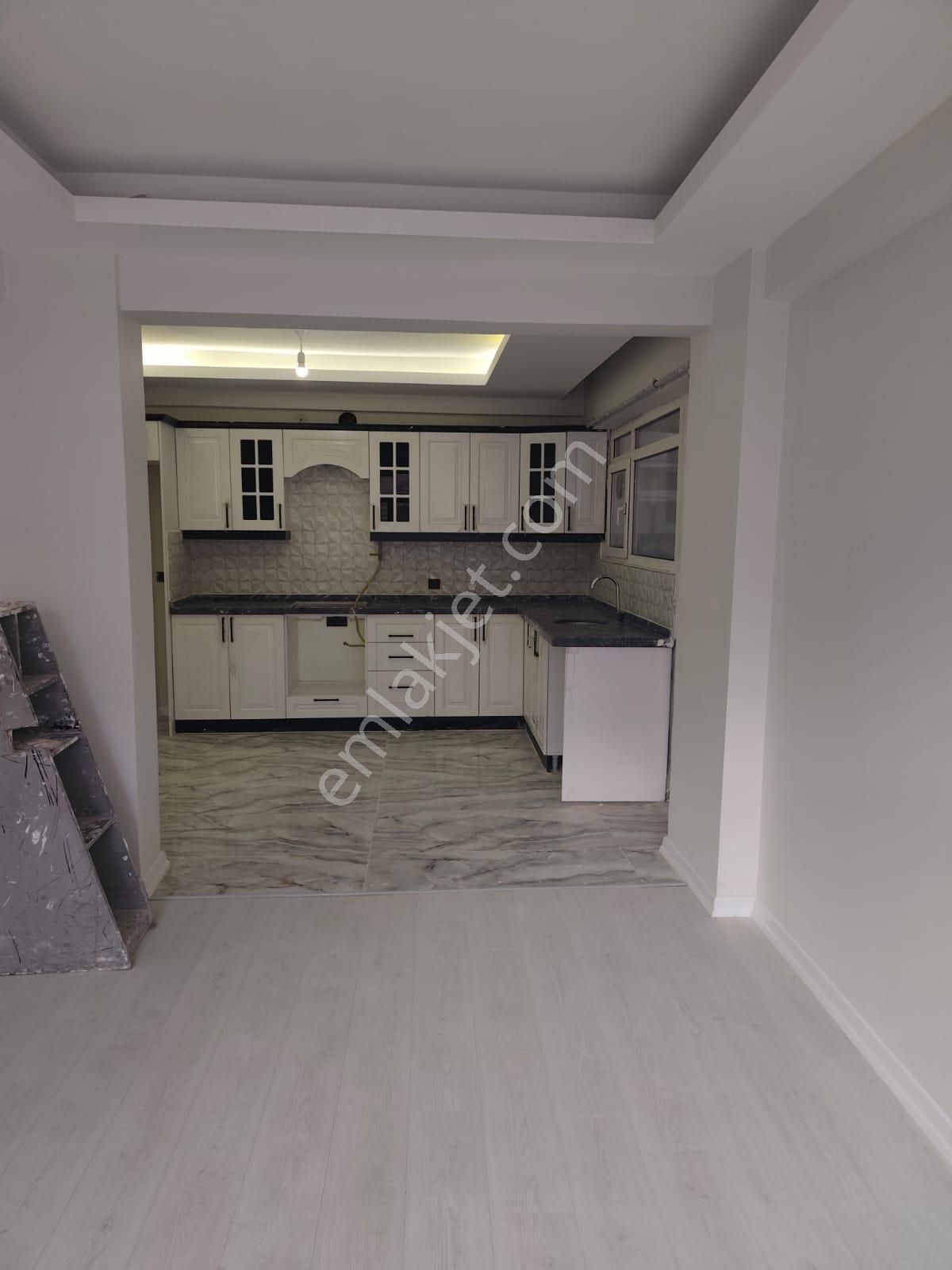 Samsun İlkadım Ulugazi Mahallesinde İçi Full Yapılı 4+1 Satılık Daire - Görsel 4