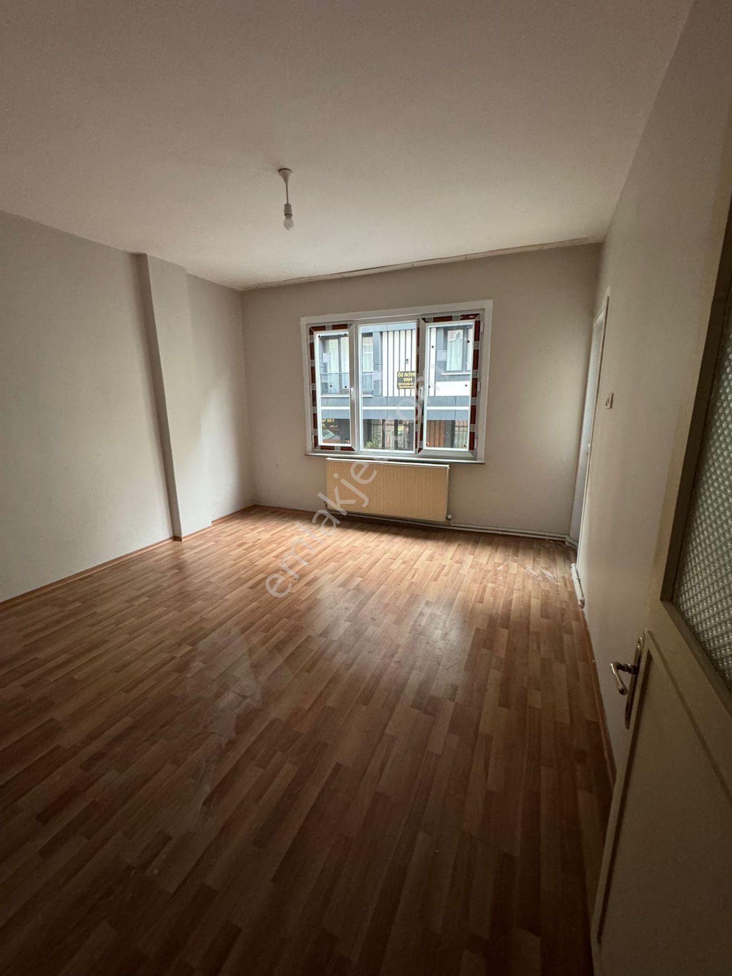 Menderes Mahallesinde 2+1 100m2 Kiralık Daire