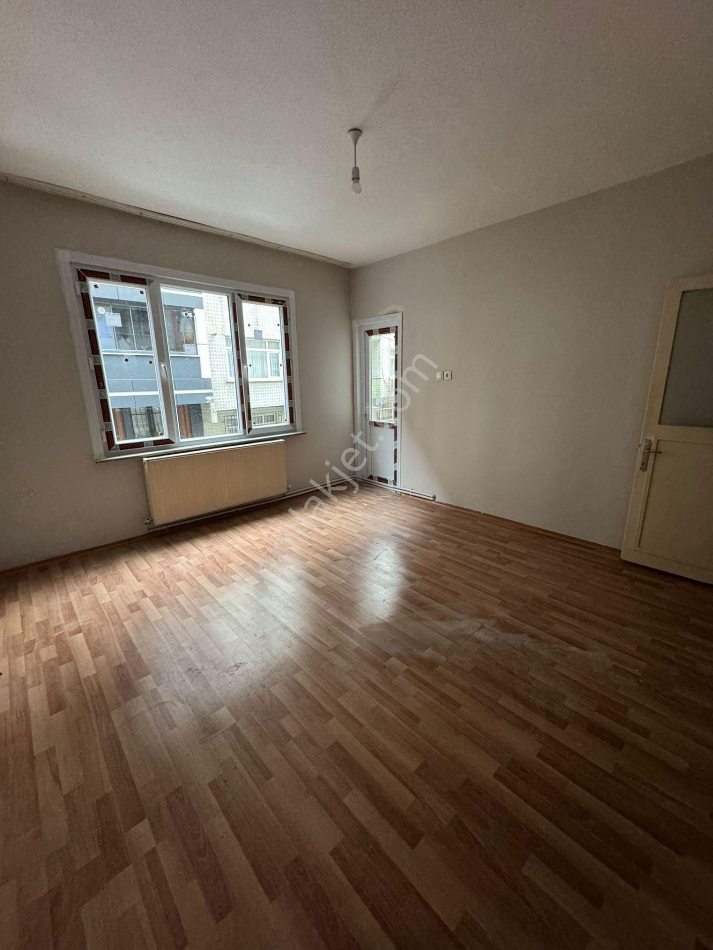 Menderes Mahallesinde 2+1 100m2 Kiralık Daire - Görsel 2