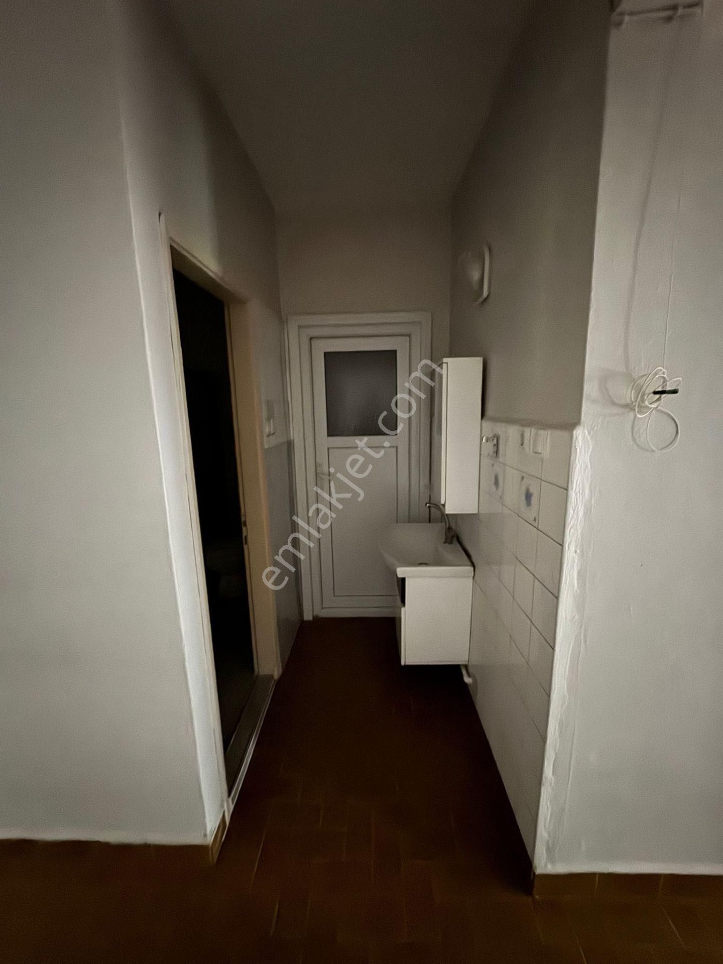 Menderes Mahallesinde 2+1 100m2 Kiralık Daire - Görsel 11