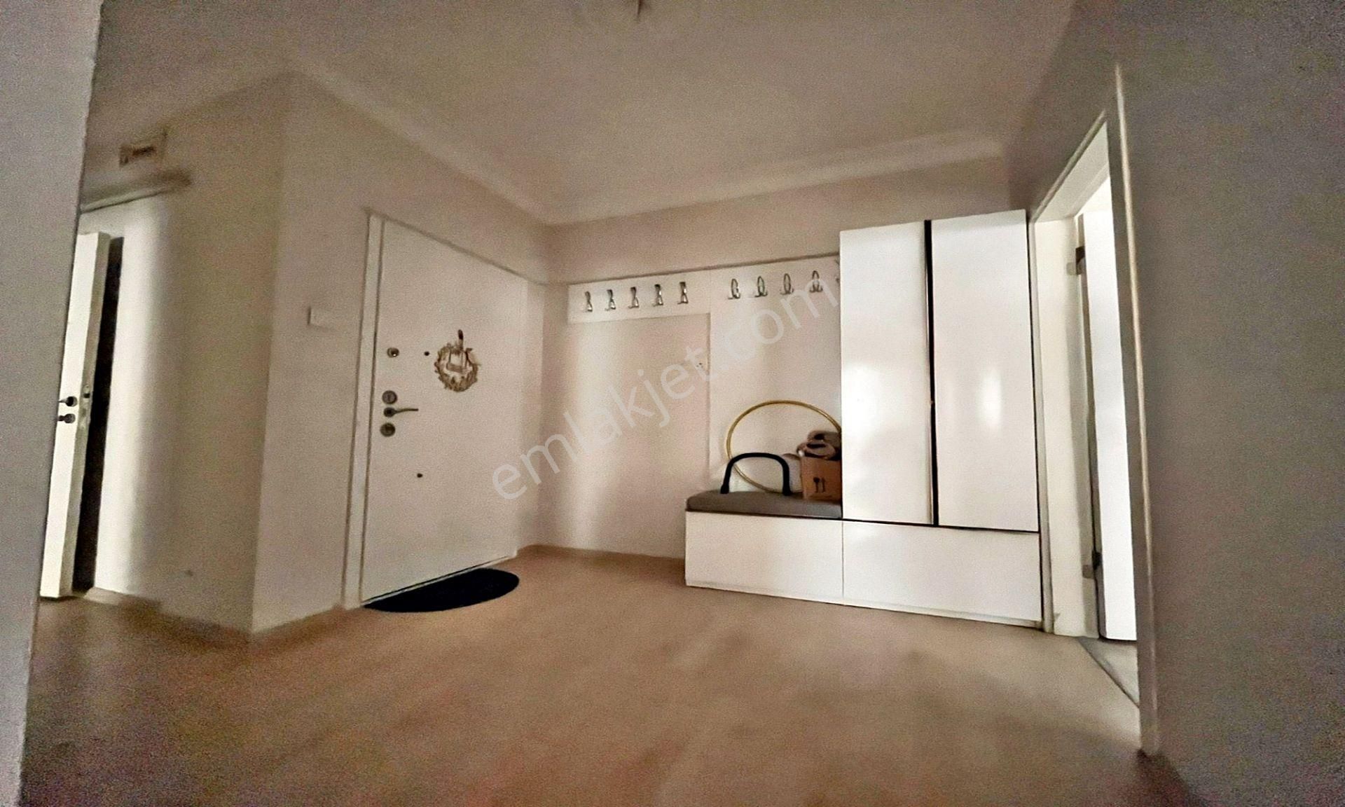 Pınarbaşı Mahallesin'de Masrafsız Kot Altında Daire Var 1+1 ! - Görsel 14