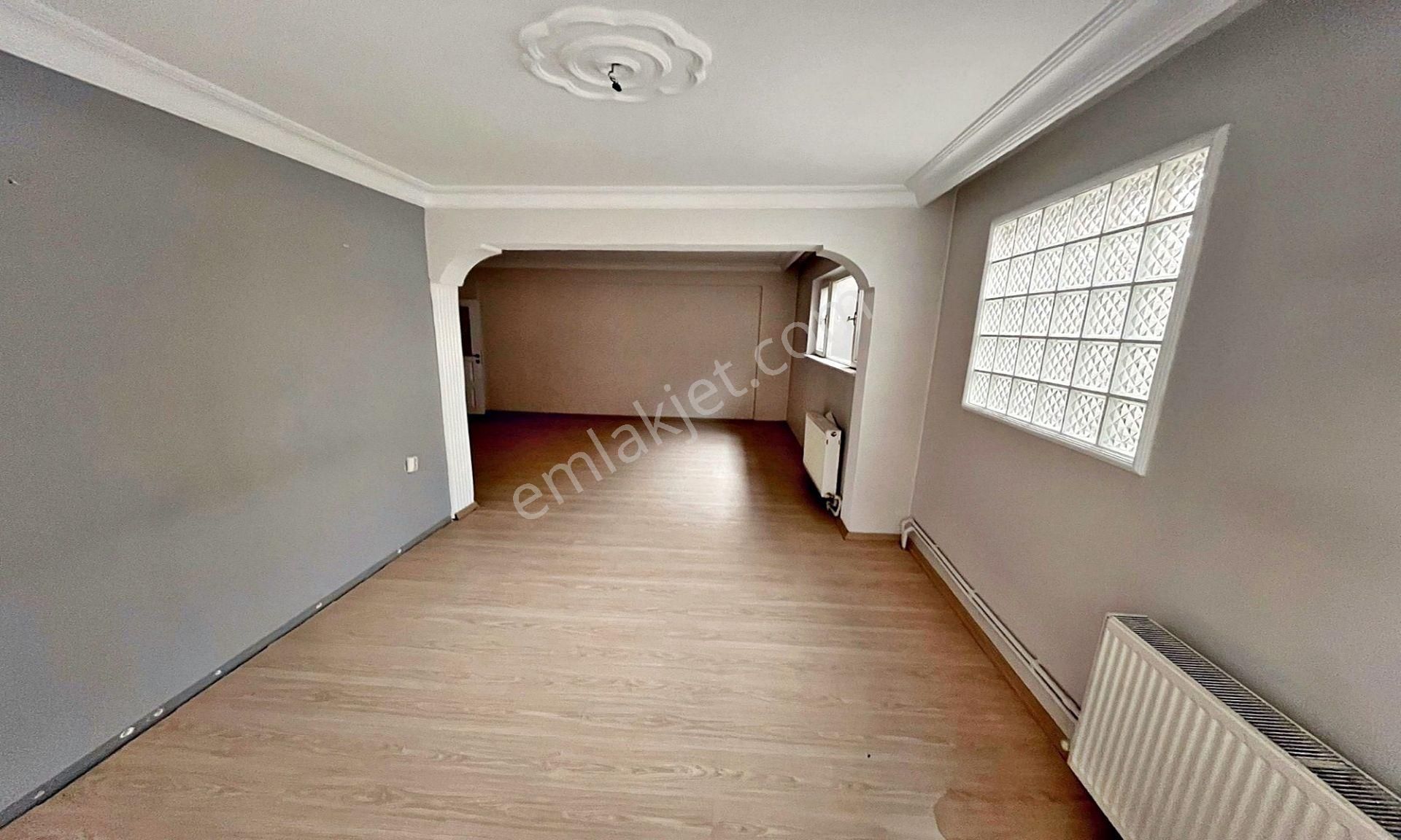 Pınarbaşı Mahallesin'de Masrafsız Kot Altında Daire Var 1+1 ! - Görsel 5