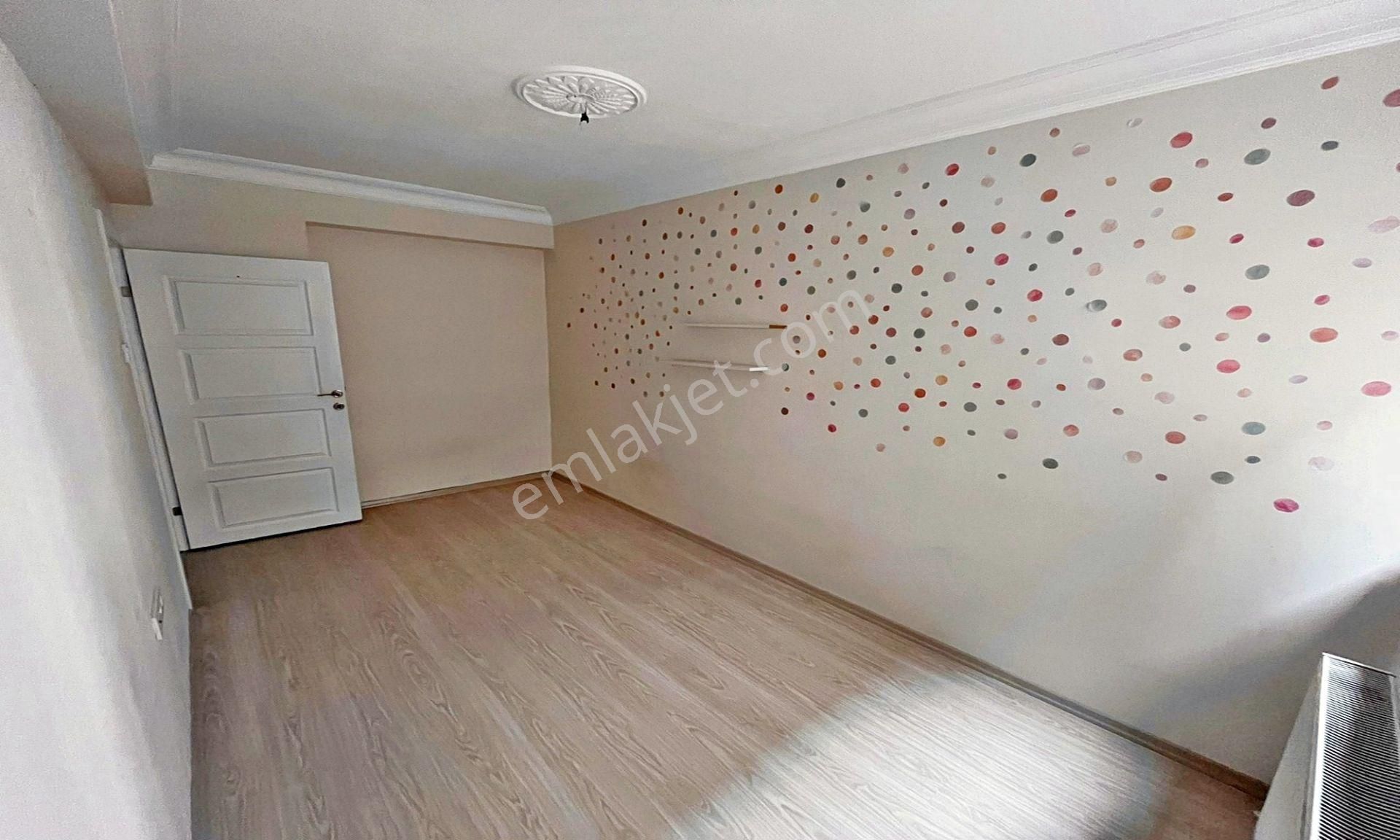 Pınarbaşı Mahallesin'de Masrafsız Kot Altında Daire Var 1+1 ! - Görsel 12