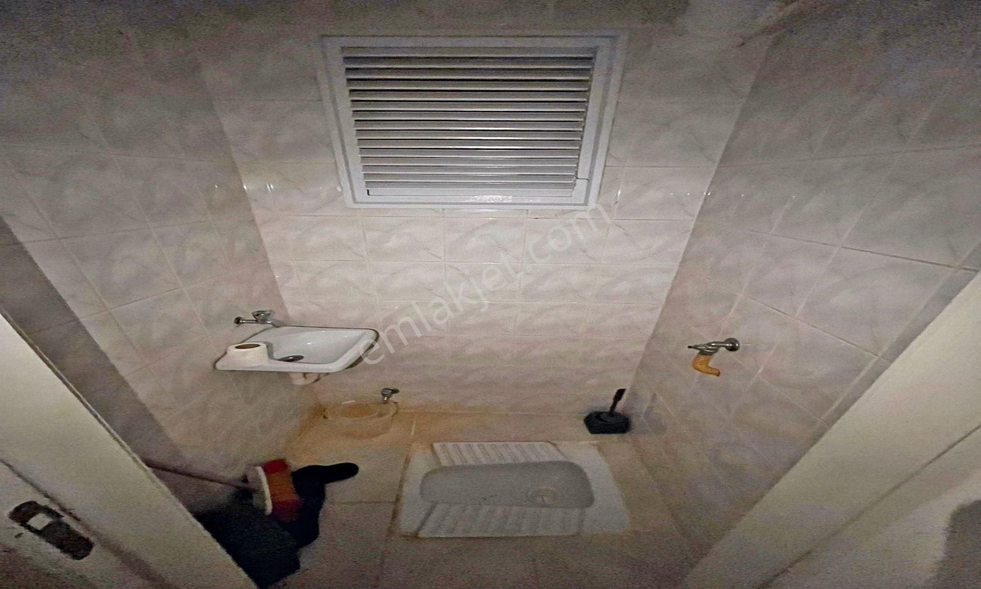 Pınarbaşı Mahallesin'de Masrafsız Kot Altında Daire Var 1+1 ! - Görsel 18