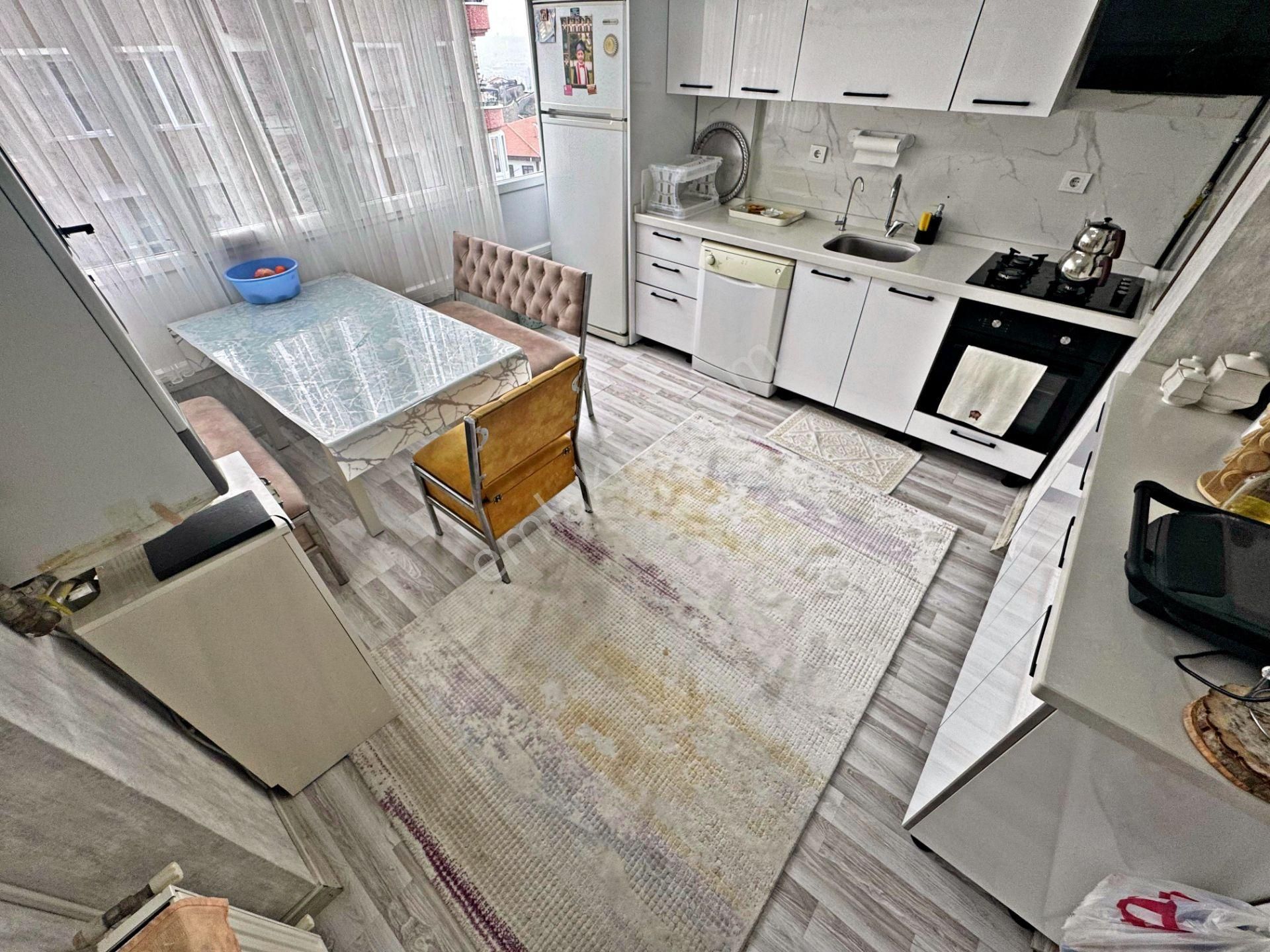 Gold Emlak'tan Mehtap Caddesinde Tek Daire Fiyatına Asansörlü 5+1 Dubleks Daire