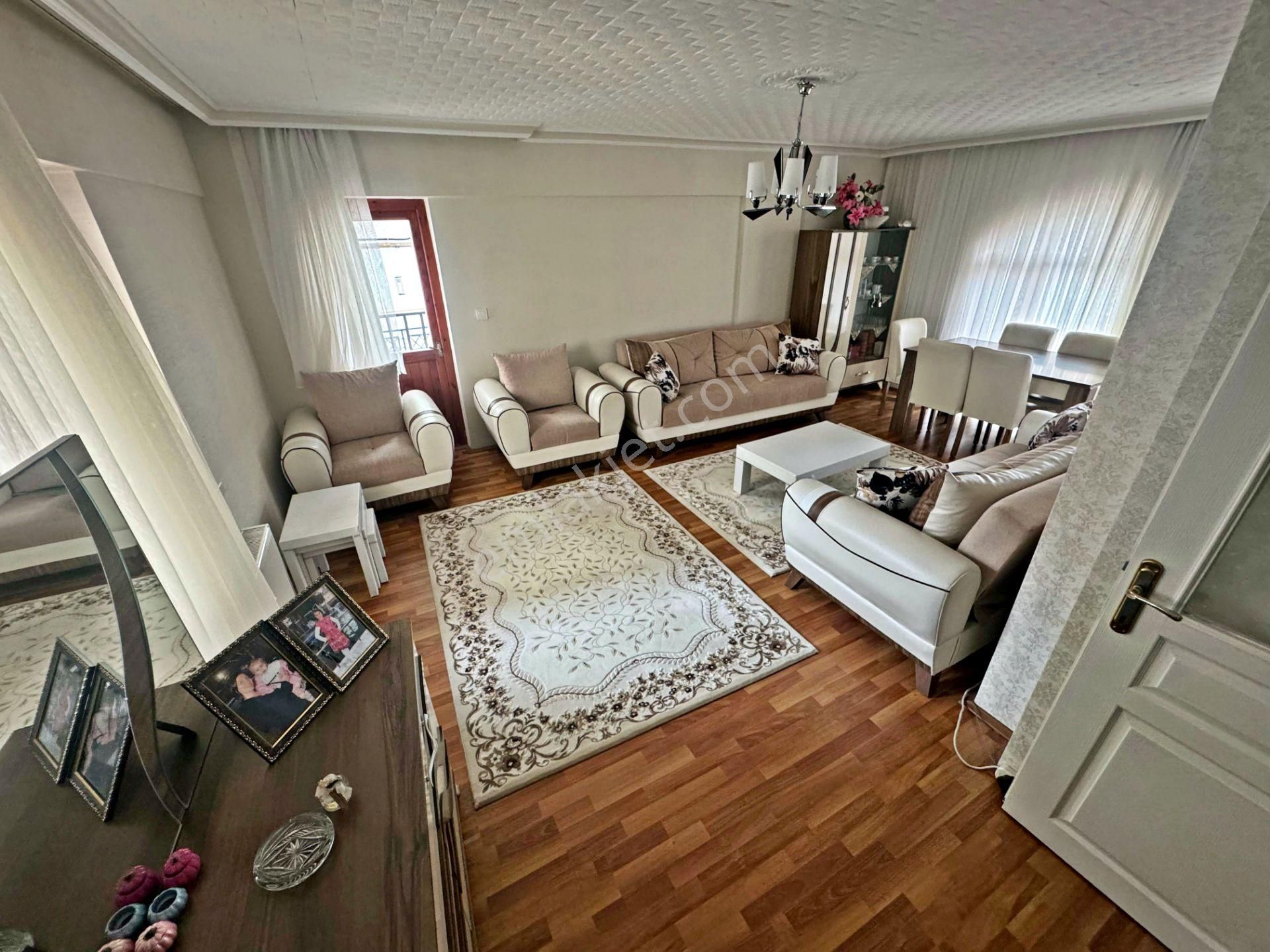 Gold Emlak'tan Mehtap Caddesinde Tek Daire Fiyatına Asansörlü 5+1 Dubleks Daire - Görsel 2