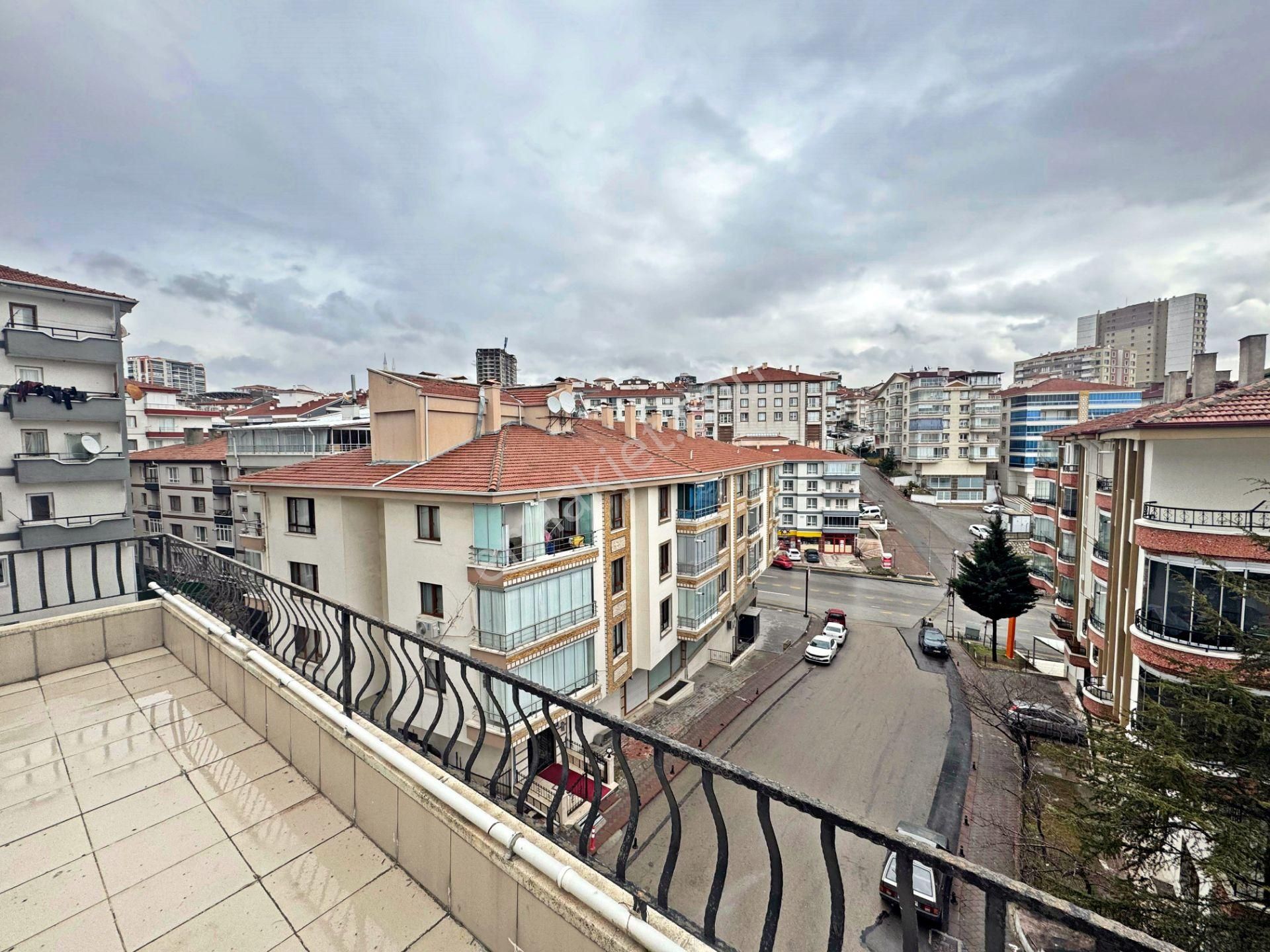 Gold Emlak'tan Mehtap Caddesinde Tek Daire Fiyatına Asansörlü 5+1 Dubleks Daire - Görsel 35