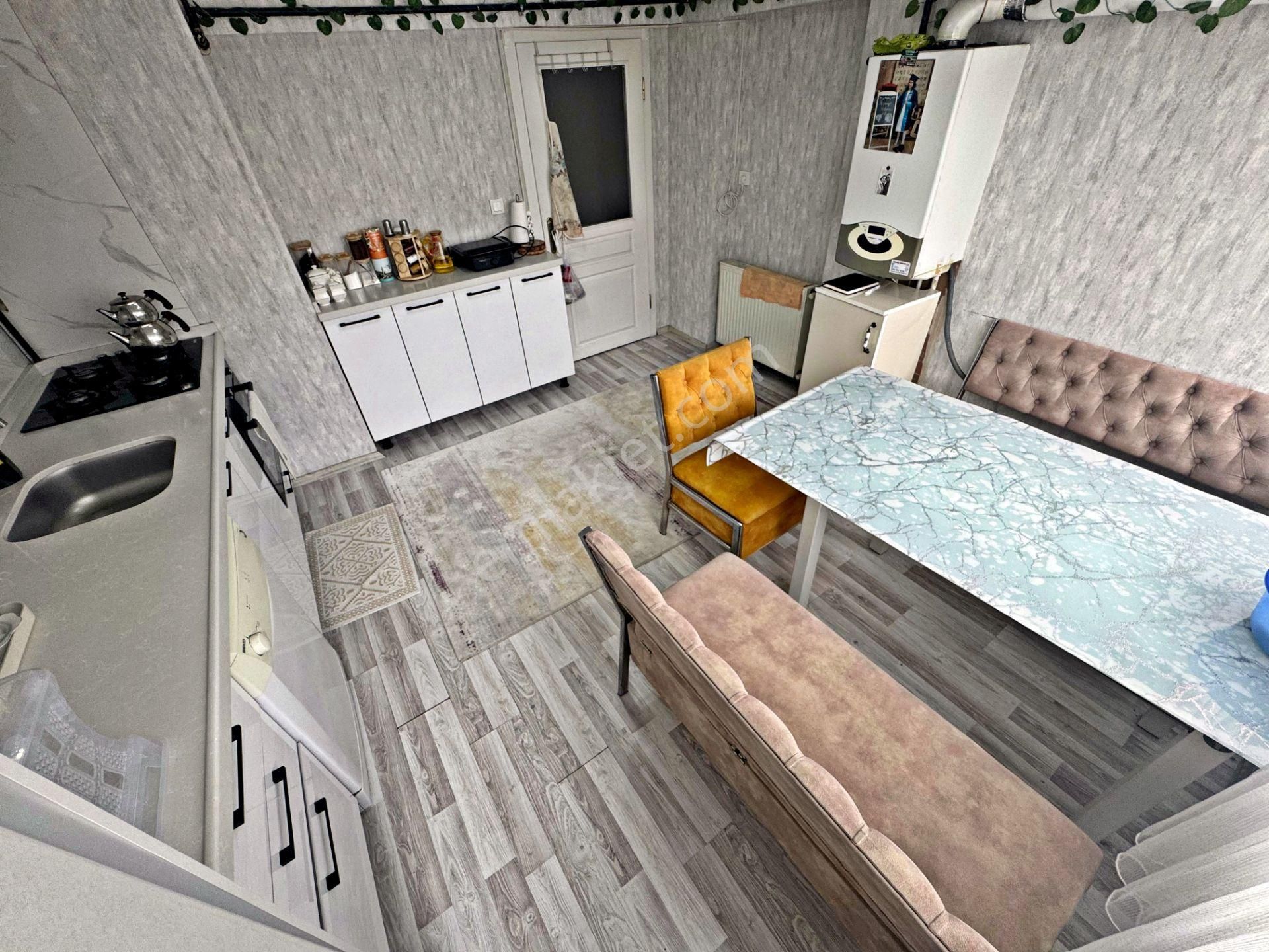 Gold Emlak'tan Mehtap Caddesinde Tek Daire Fiyatına Asansörlü 5+1 Dubleks Daire - Görsel 13