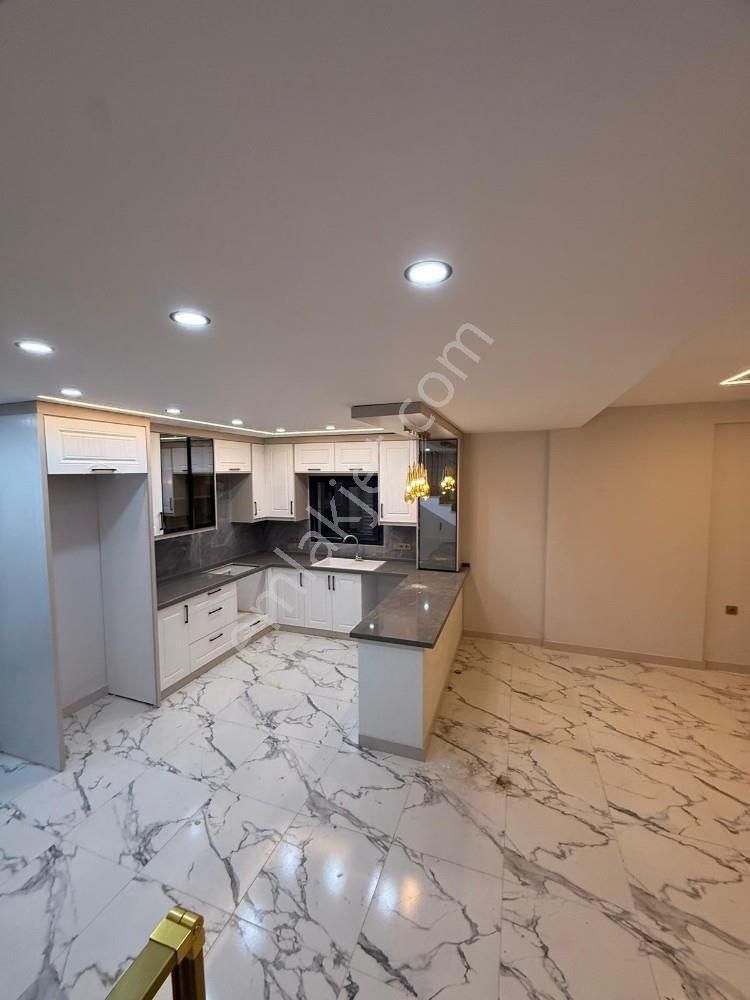 'kuşadası Davutlar Merkezde Özel Havuzlu Satılık Villa' - Görsel 6