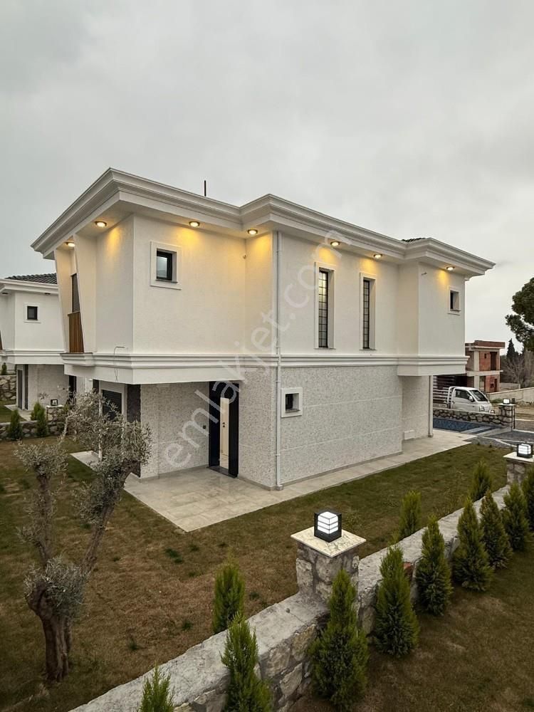 'kuşadası Davutlar Merkezde Özel Havuzlu Satılık Villa' - Görsel 4