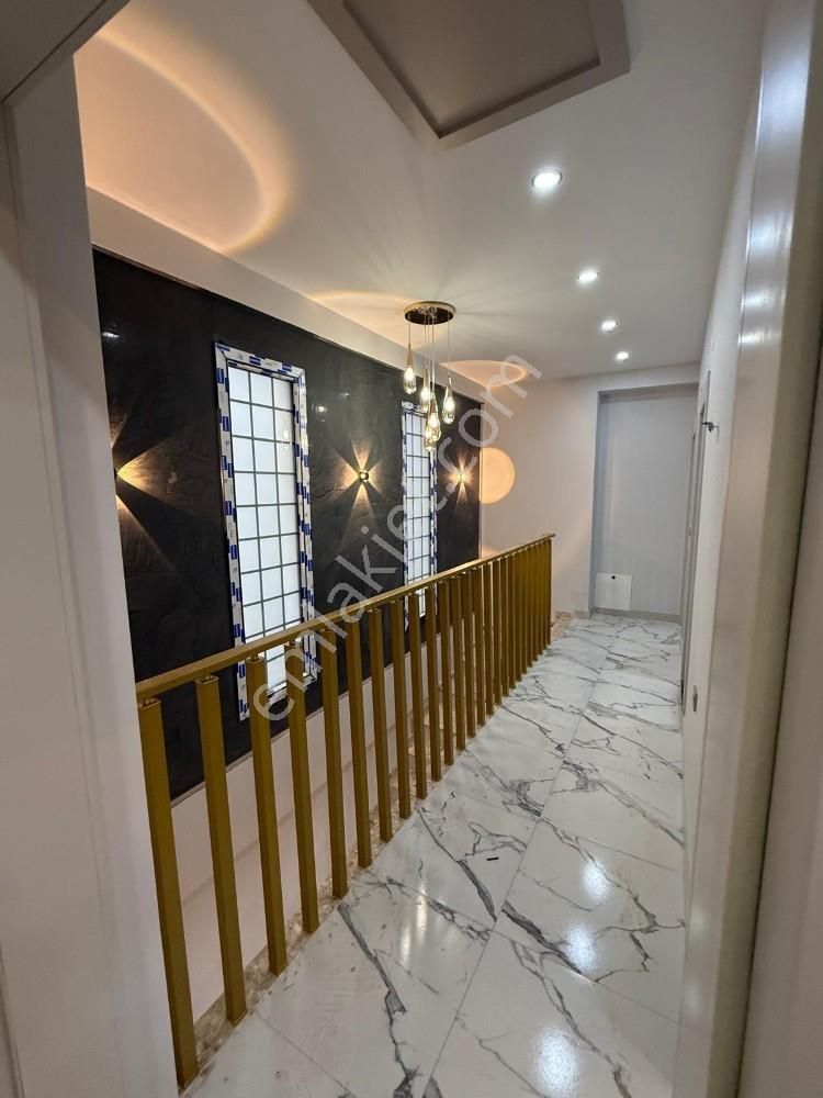 'kuşadası Davutlar Merkezde Özel Havuzlu Satılık Villa' - Görsel 17