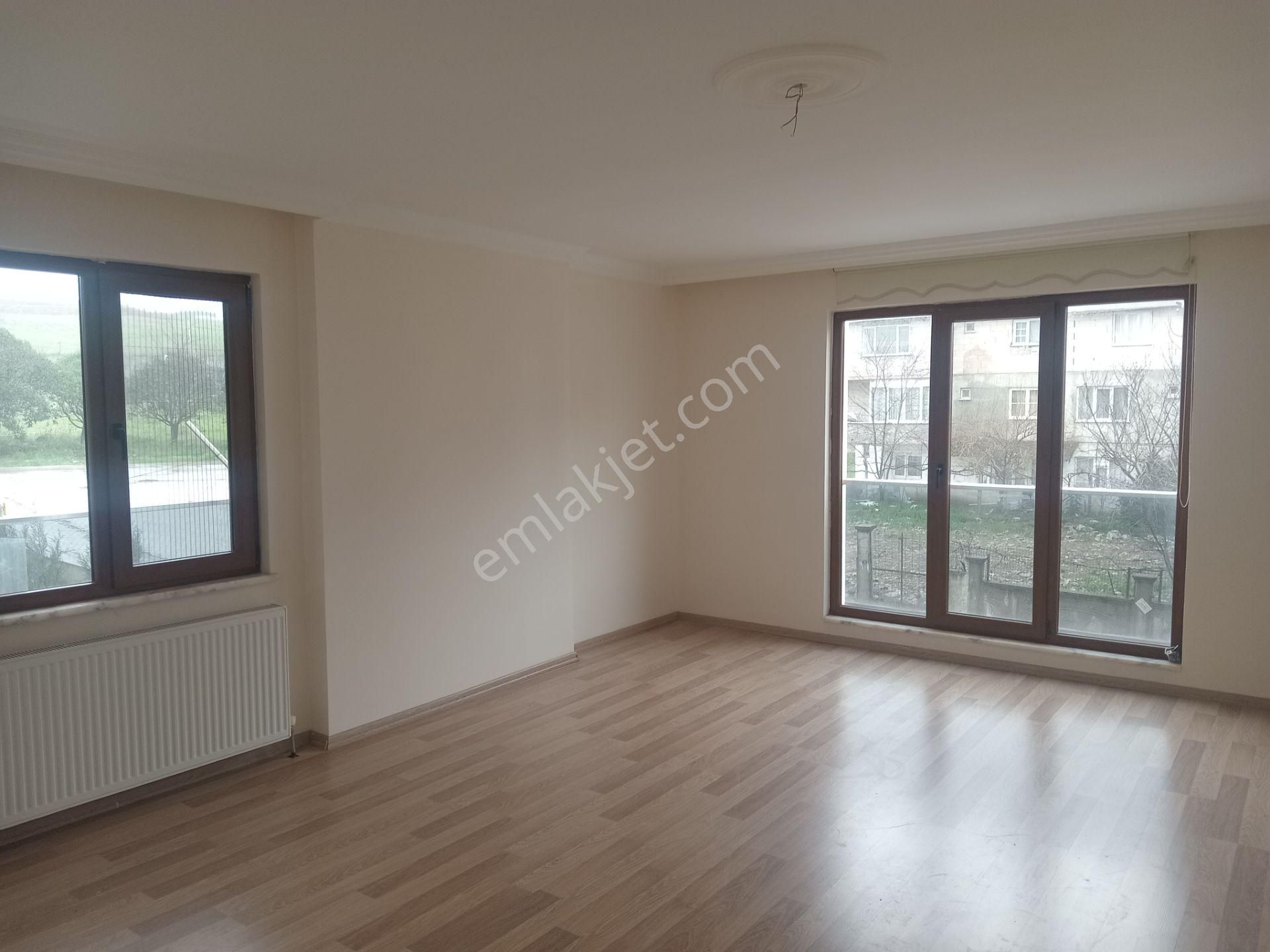 Çiftlikköy'de 3+1 Kiralık Daire
