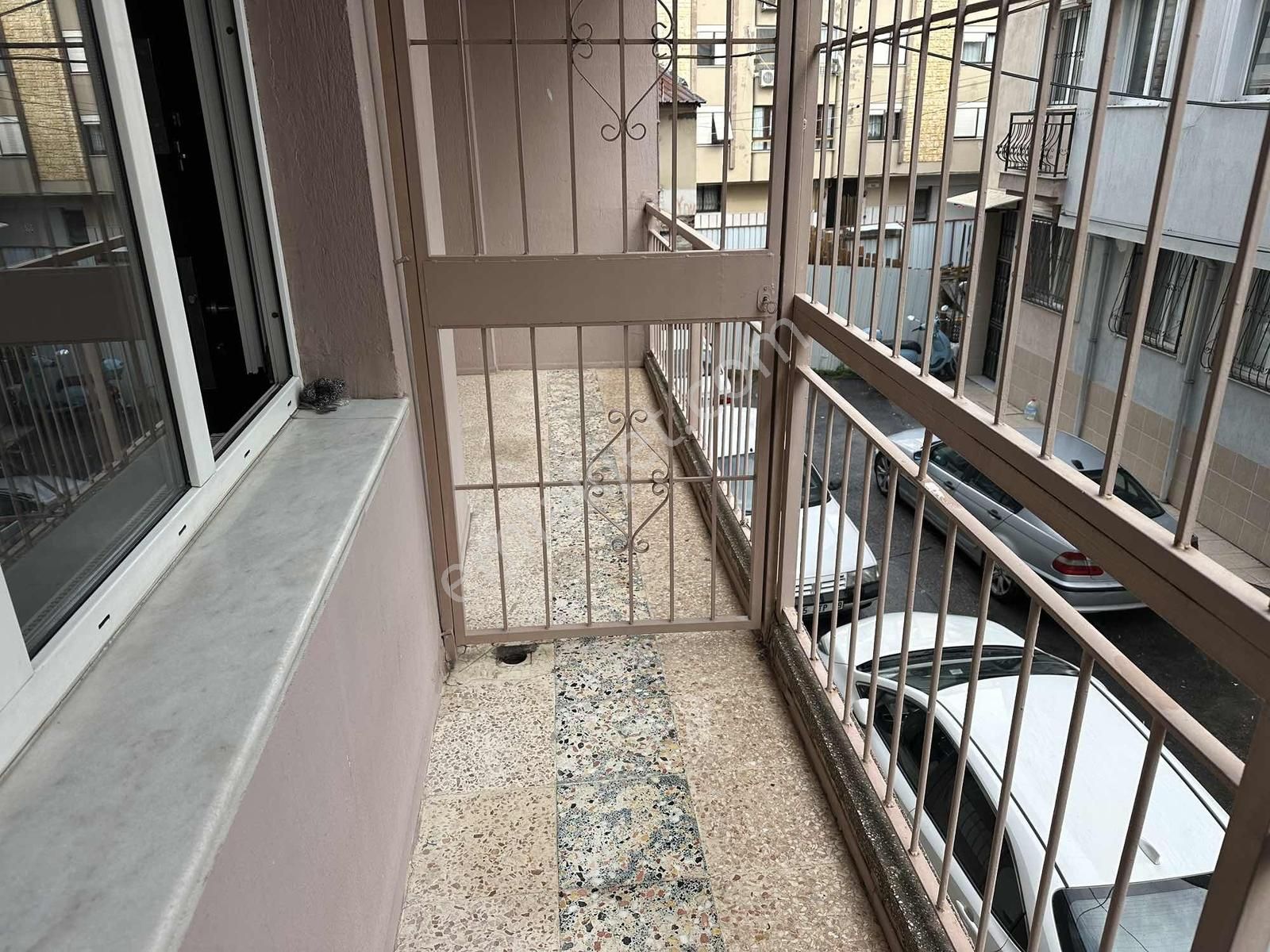 Demetten Doğalgazlı Klimalı Çift Cepheli Arakat Kiralık 1+1. - Görsel 8