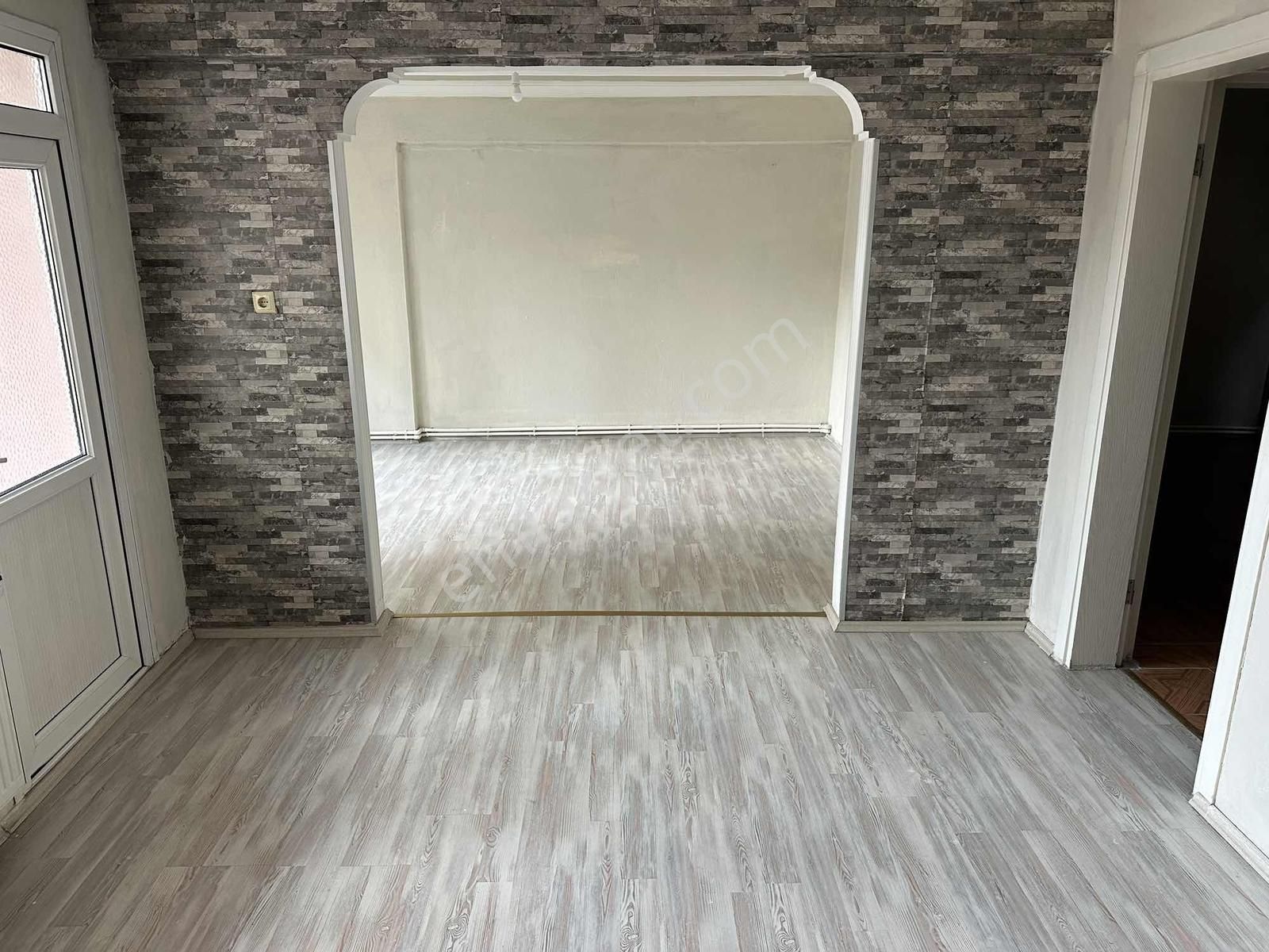 Demetten Doğalgazlı Klimalı Çift Cepheli Arakat Kiralık 1+1. - Görsel 19