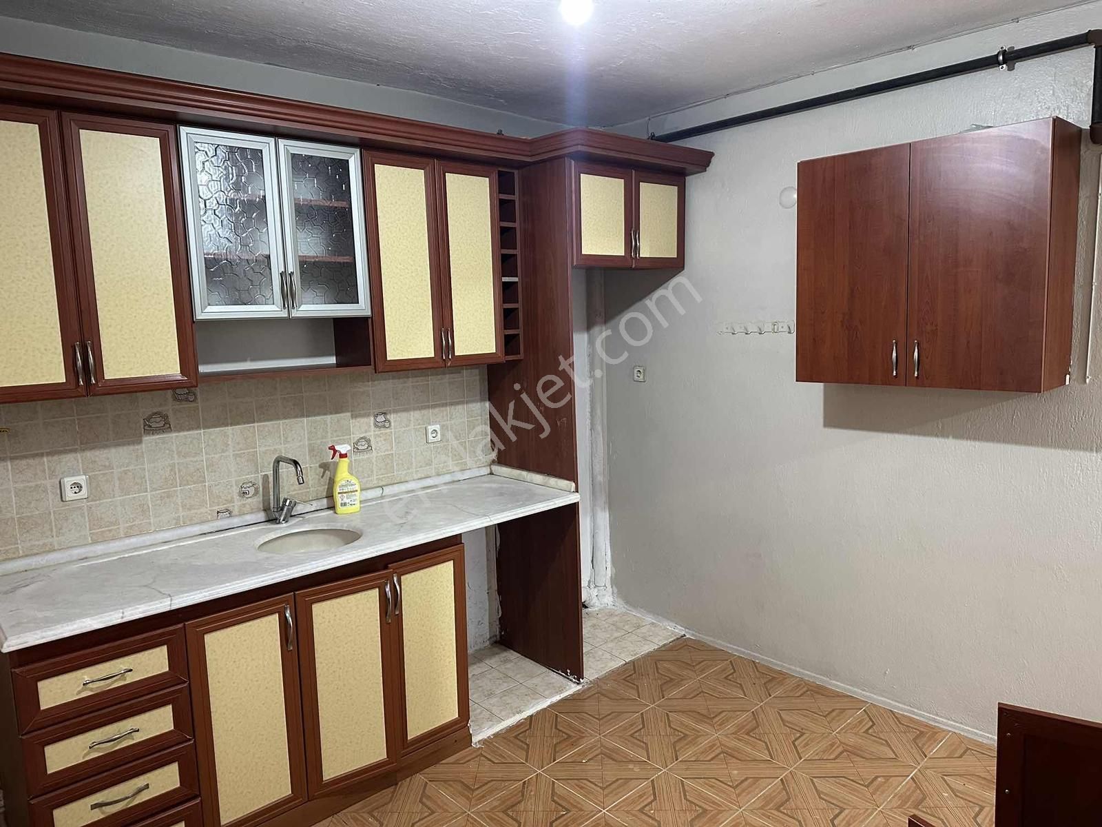 Demetten Doğalgazlı Klimalı Çift Cepheli Arakat Kiralık 1+1. - Görsel 23