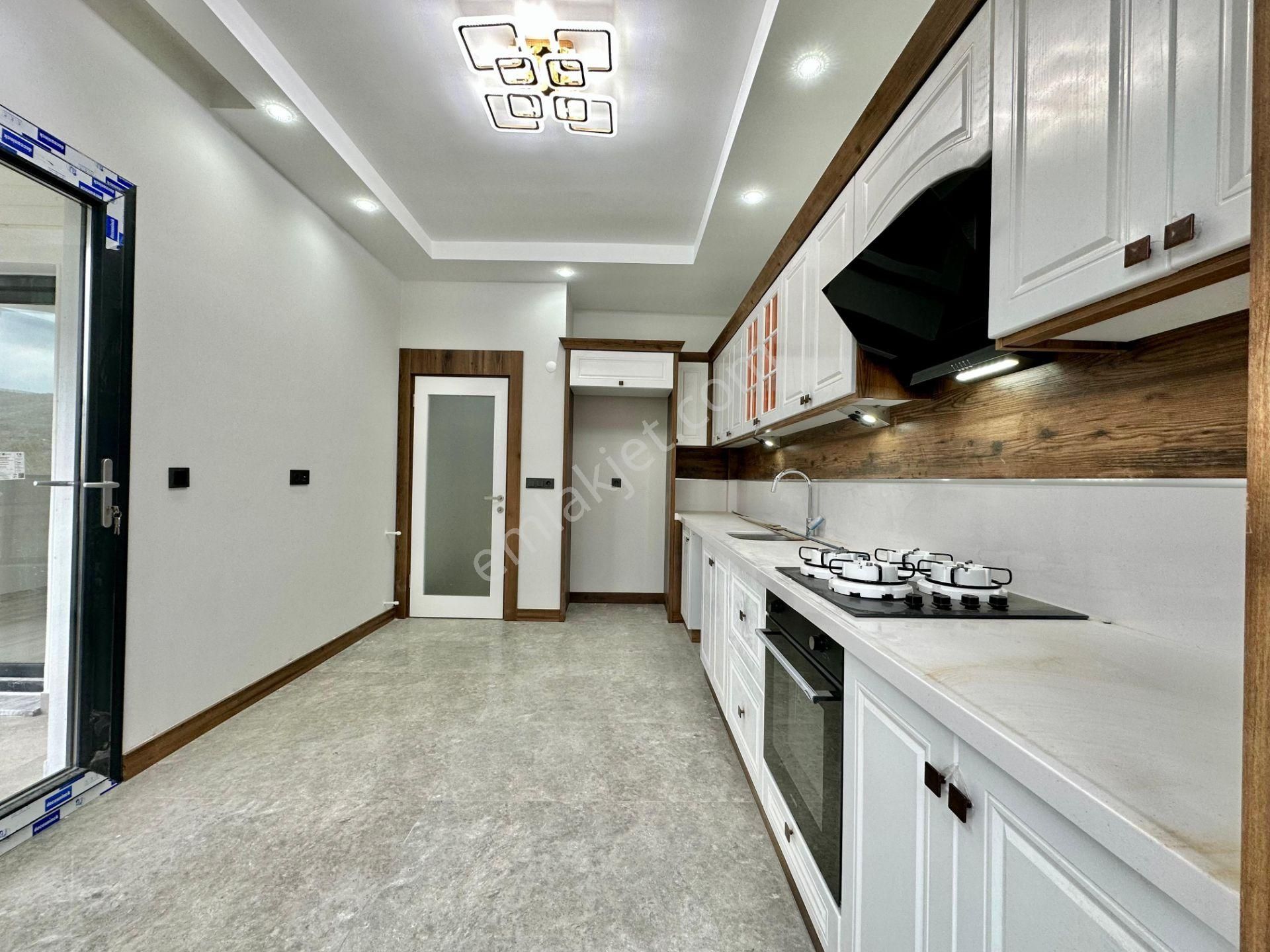 ✨ay Emlak'tan✨zeytinli'de Muhteşem Kazdağı Manzaralı Kapalı Otoparklı Ayrı Mutfak Satılık 2+1 Daire - Görsel 4