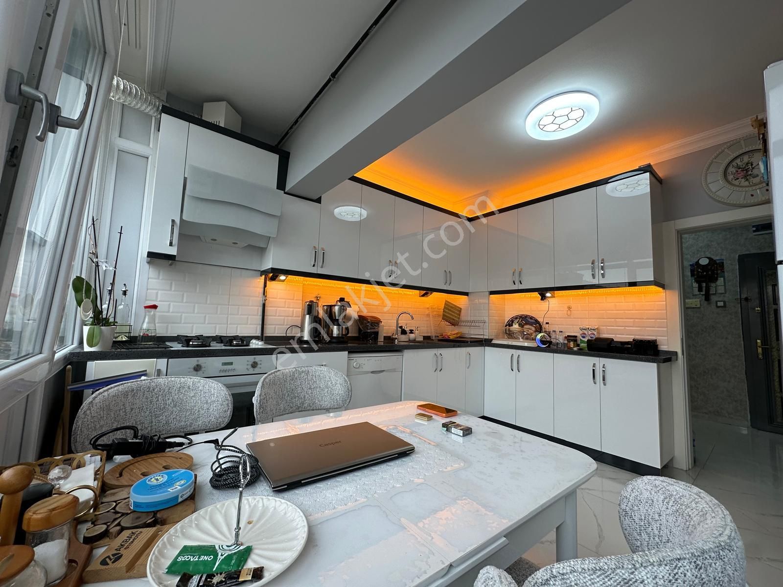 Genereal Tevfik Sağlam Caddesinde Lüx Yapılı Yapılı Ara Kat 3+1 - Görsel 3