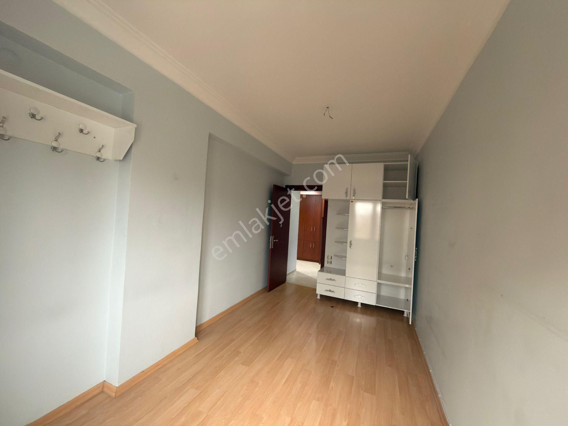 Güvenden Şehrin Göbeğinde 160m² Ara Kat Ön Cephe Satılık 3+1 - Görsel 16