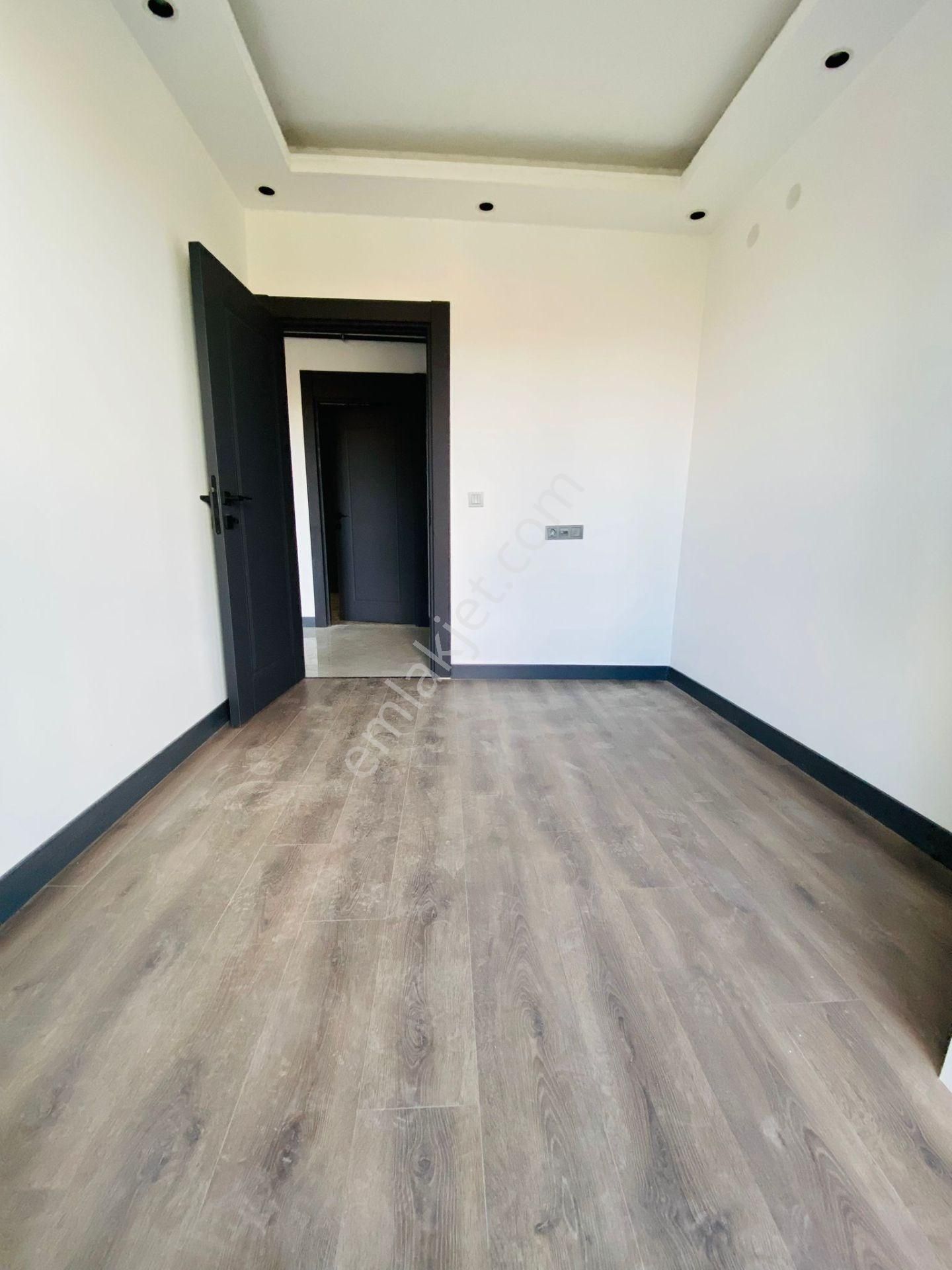 İncek Taşpınar'da Bahçe Kullanımlı 2+1 Sıfır Satılık Daire !!! - Görsel 13