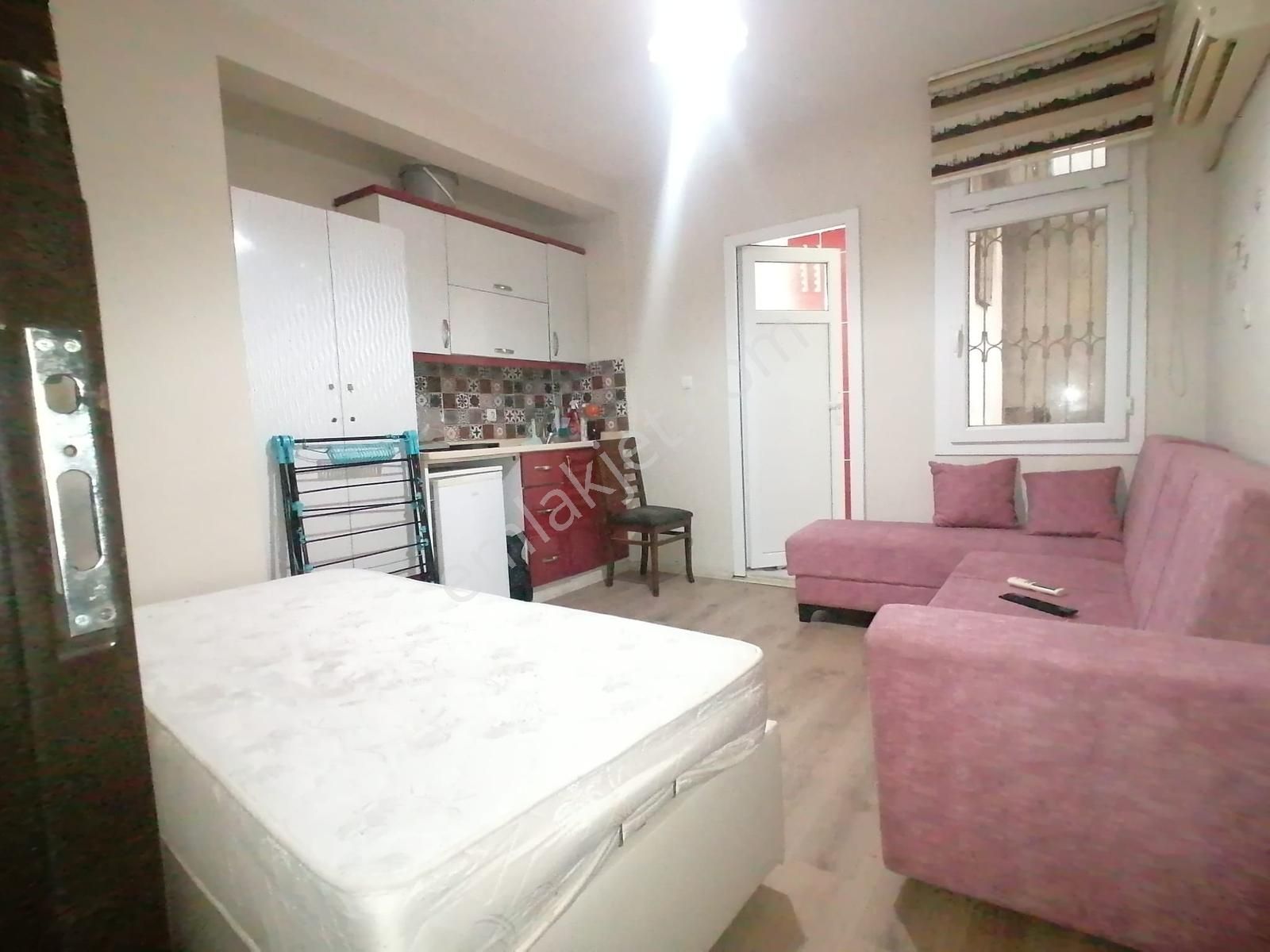 Emfadan B.evlerde Merkezi Konum Full Eşyalı 1+0 Zemin Kat Daire - Görsel 24