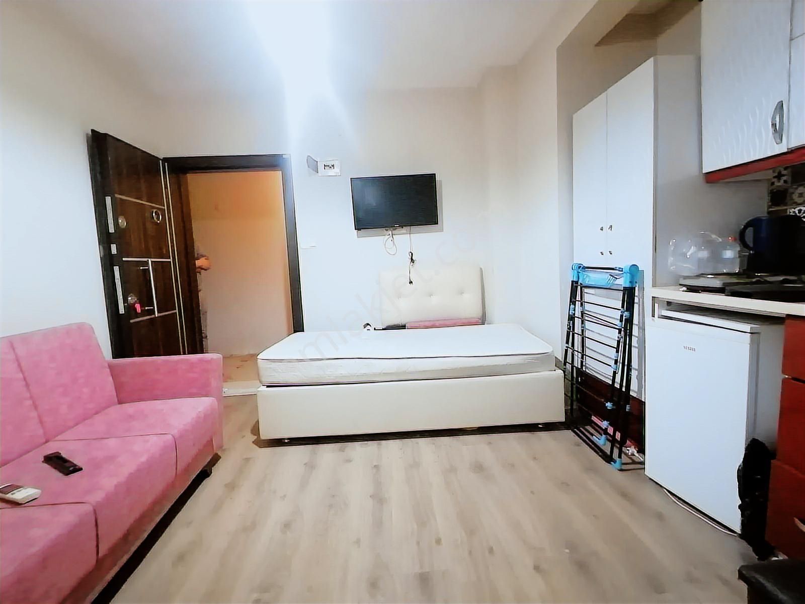 Emfadan B.evlerde Merkezi Konum Full Eşyalı 1+0 Zemin Kat Daire - Görsel 18