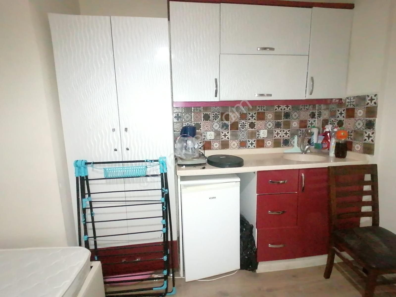 Emfadan B.evlerde Merkezi Konum Full Eşyalı 1+0 Zemin Kat Daire - Görsel 13