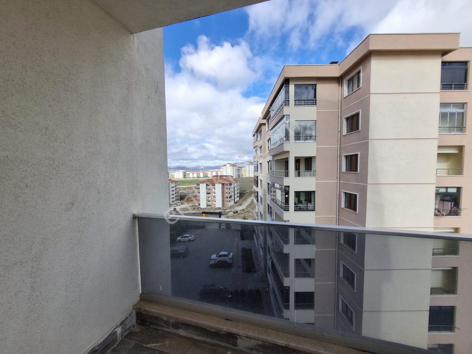Sincan Temelli/alcı Mavi Sitede Kiralık 3+1 Kilerli Geniş Daire - Görsel 13