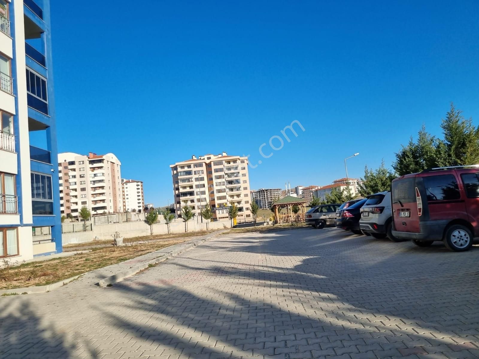 Sincan Temelli/alcı Mavi Sitede Kiralık 3+1 Kilerli Geniş Daire - Görsel 30