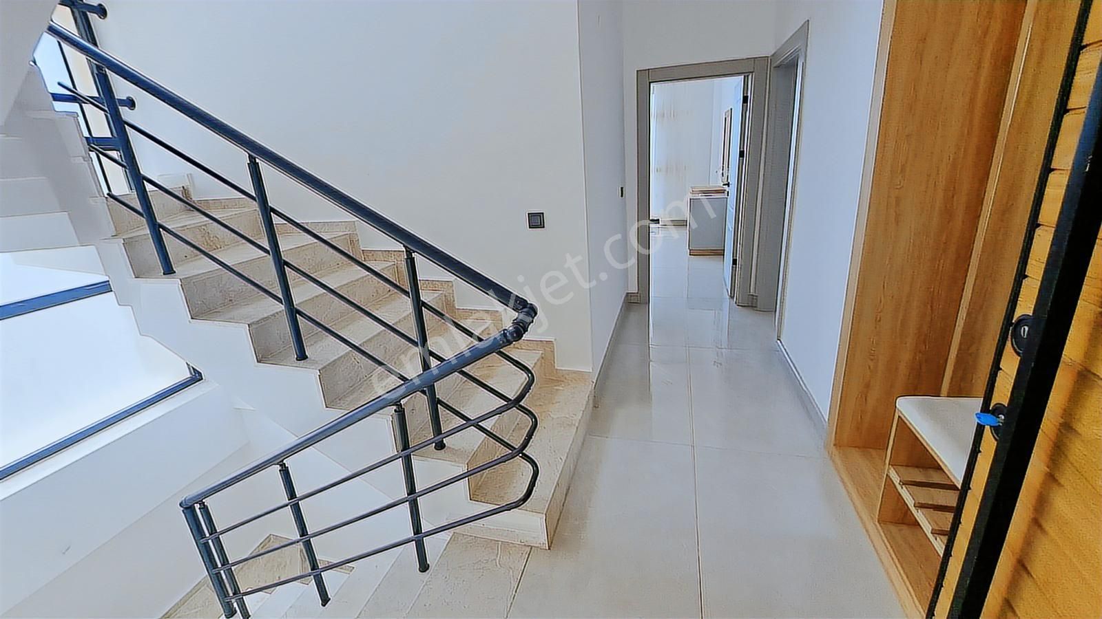 Stoptan Dünyaca Ünlü Faralyada Deniz Manzaralı 370m² Villa - Görsel 29