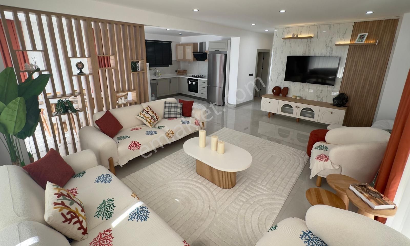 Stoptan Dünyaca Ünlü Faralyada Deniz Manzaralı 370m² Villa - Görsel 6