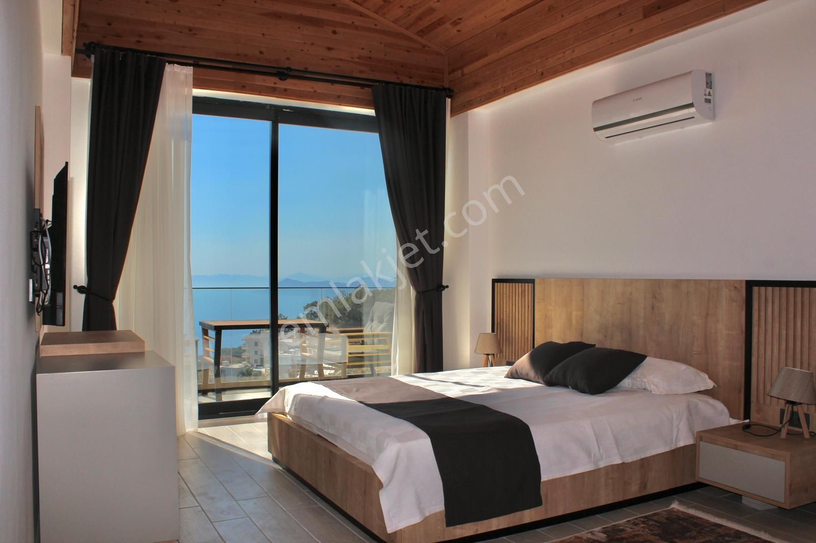 Stoptan Dünyaca Ünlü Faralyada Deniz Manzaralı 370m² Villa - Görsel 15