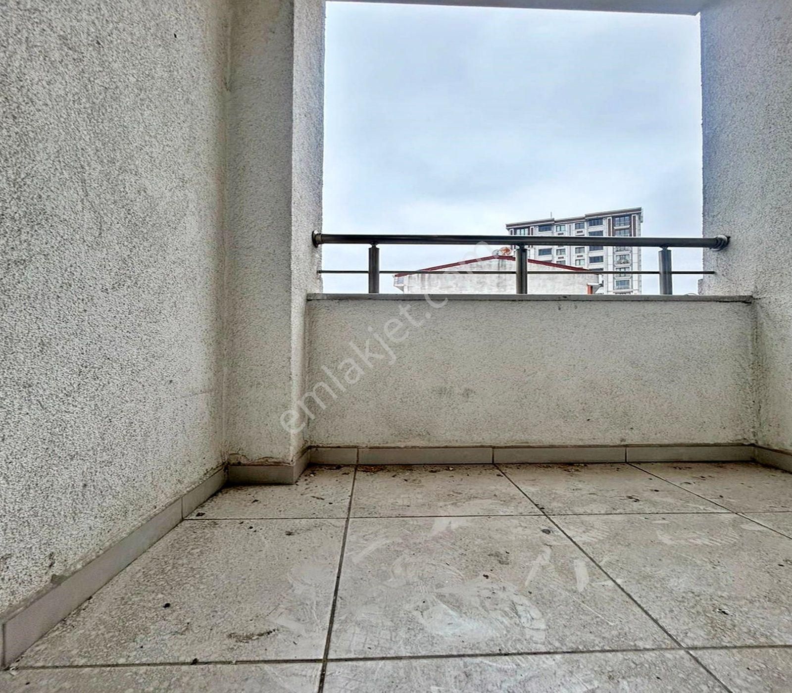 Yeşilkent Mahallesinde 2+1 Balkonlu Satılık Ara Kat Daire - Görsel 15