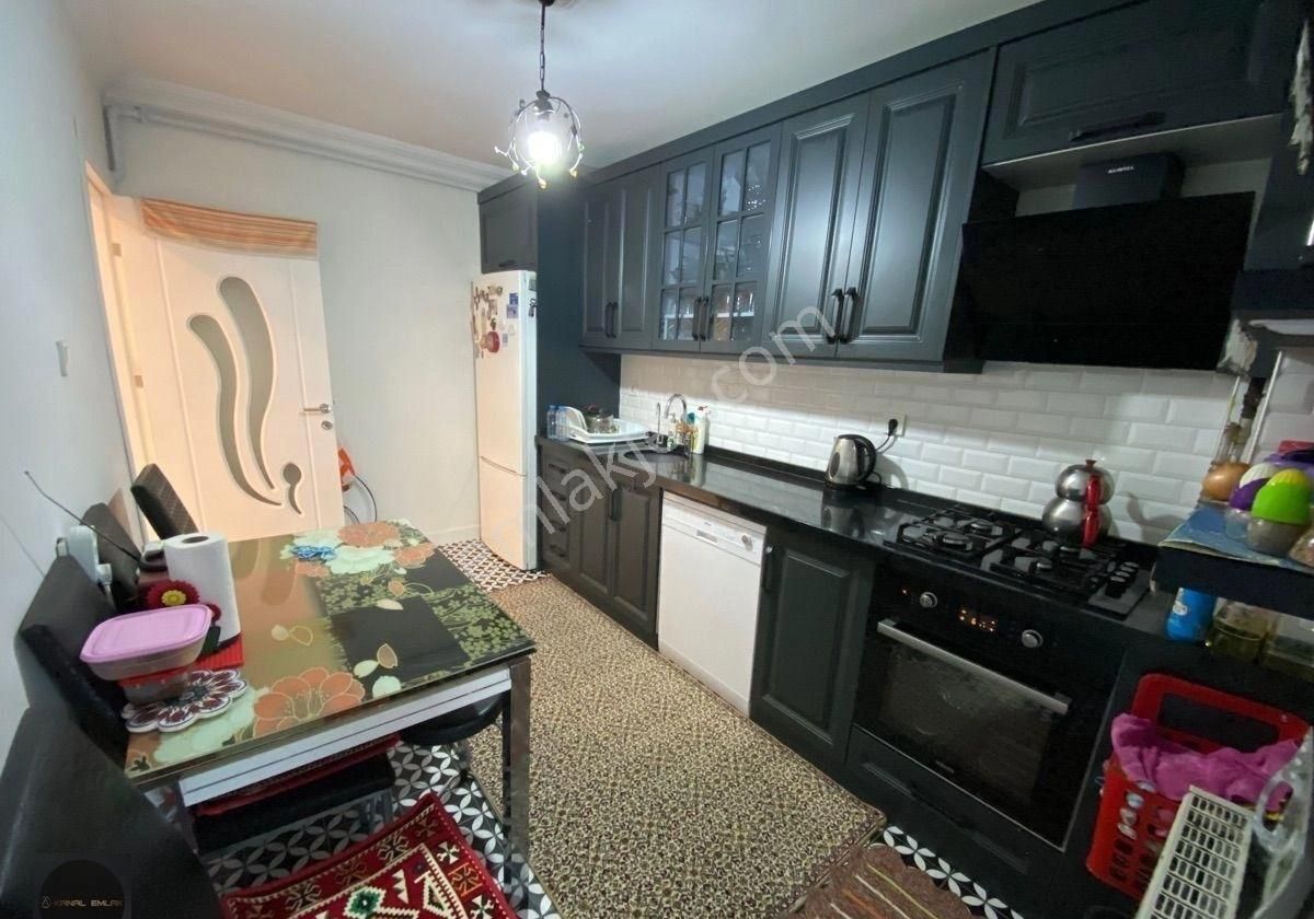 Mudanya Güzelyalı Yalı Mahallesi’nde Merkezi Konumda, Yenilenmiş 4+1 Konforlu Daire - Görsel 6