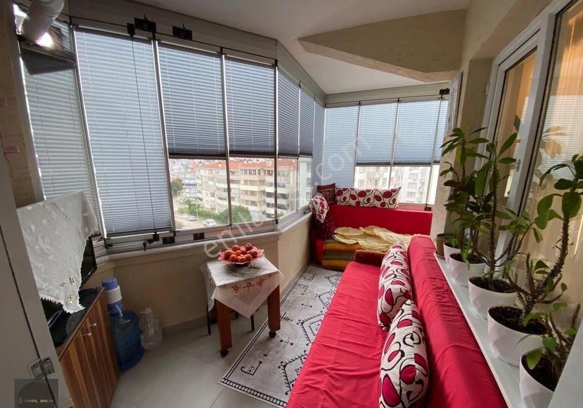 Mudanya Güzelyalı Yalı Mahallesi’nde Merkezi Konumda, Yenilenmiş 4+1 Konforlu Daire - Görsel 3