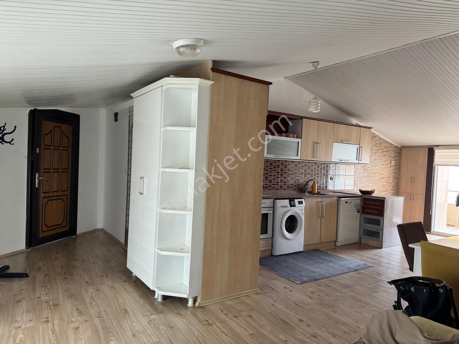 Akdeniz'in İncisi Bozyazı Körfez Evleri Sitesinde Çatı Katında Eşyalı Kiralık +1 Daire - Görsel 9