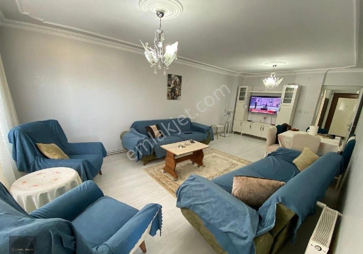 Hasanbey Mahallesi’nde Site İçinde, Ferah 130m2 Ara Kat Fırsatı!