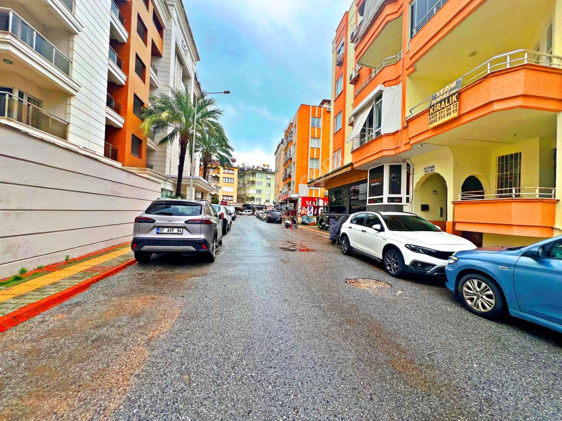 Alanya Merkezde Kiralık 2+1 Ayrı Mutfak Denize Yakın Daire - Görsel 4