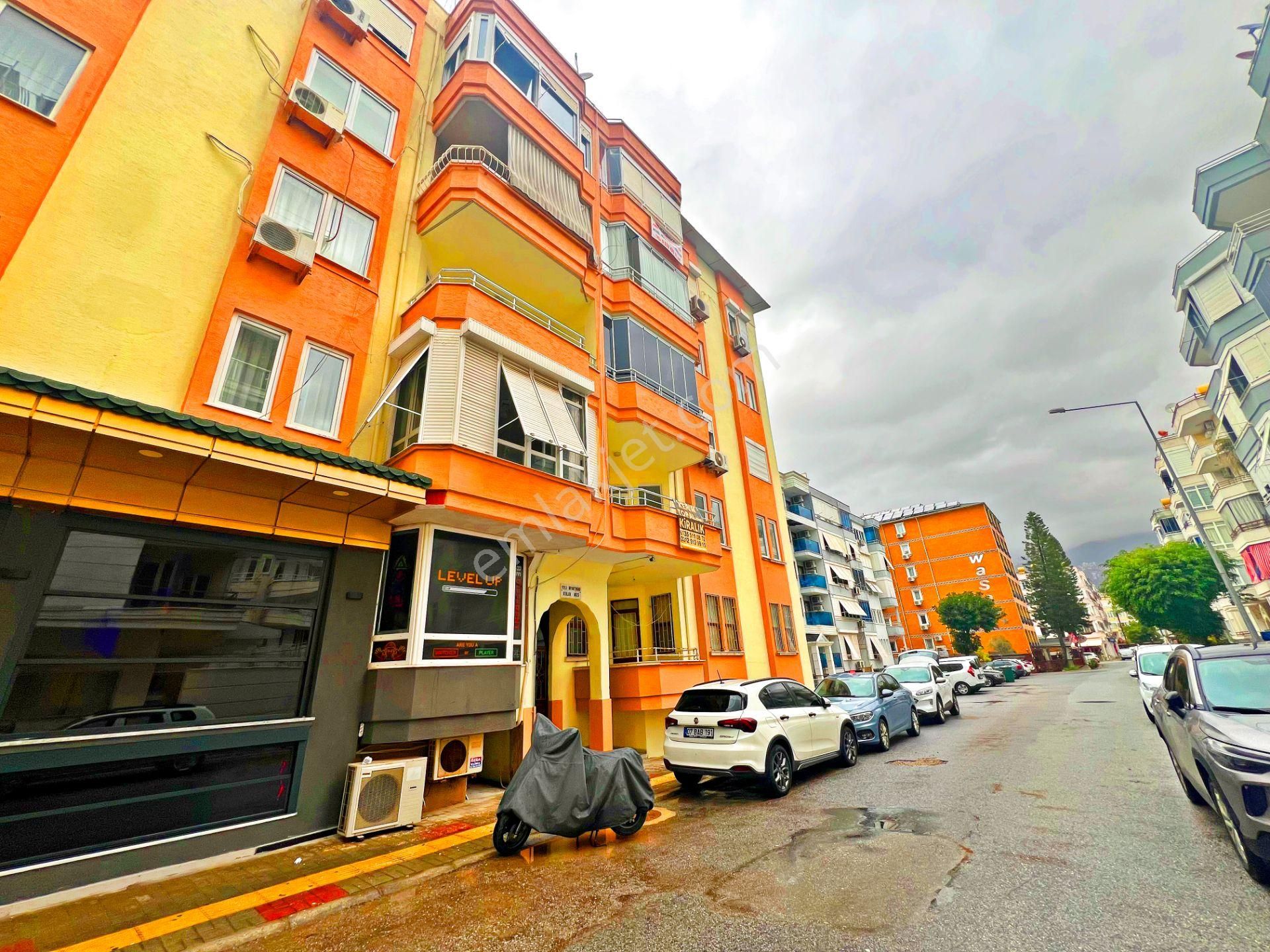 Alanya Merkezde Kiralık 2+1 Ayrı Mutfak Denize Yakın Daire - Görsel 2