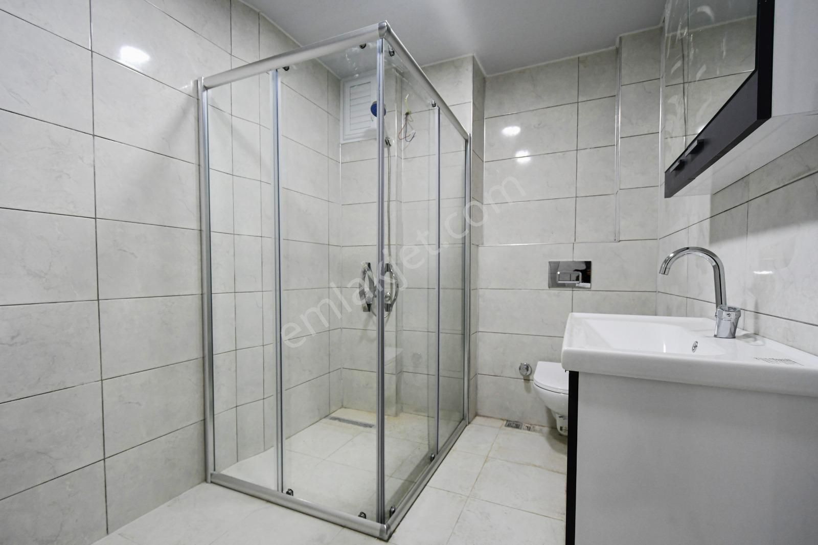 Alanya Merkezde Kiralık 2+1 Ayrı Mutfak Denize Yakın Daire - Görsel 7