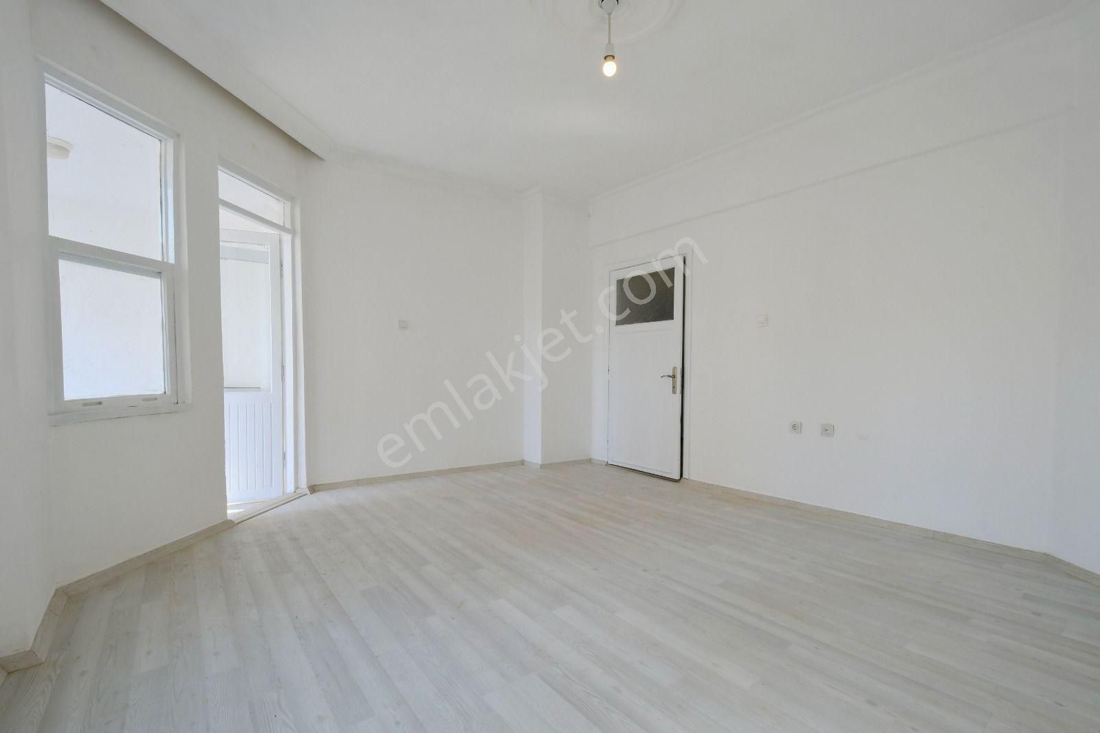 Alanya Merkezde Kiralık 2+1 Ayrı Mutfak Denize Yakın Daire - Görsel 19