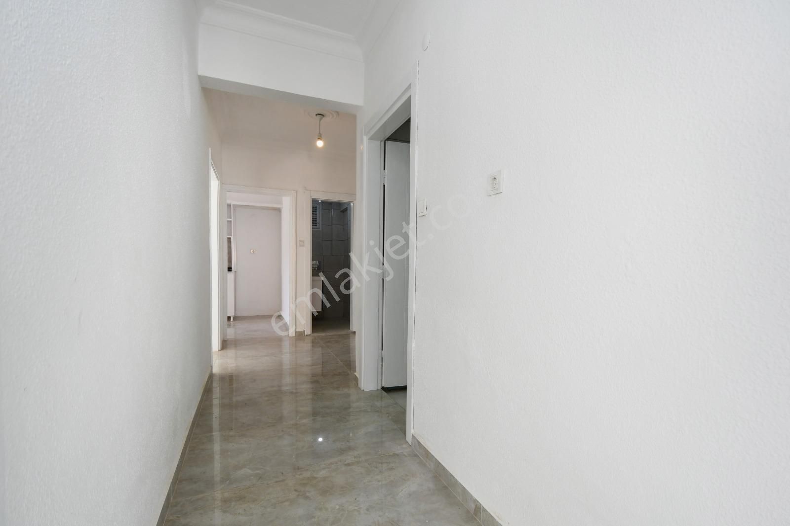 Alanya Merkezde Kiralık 2+1 Ayrı Mutfak Denize Yakın Daire - Görsel 10