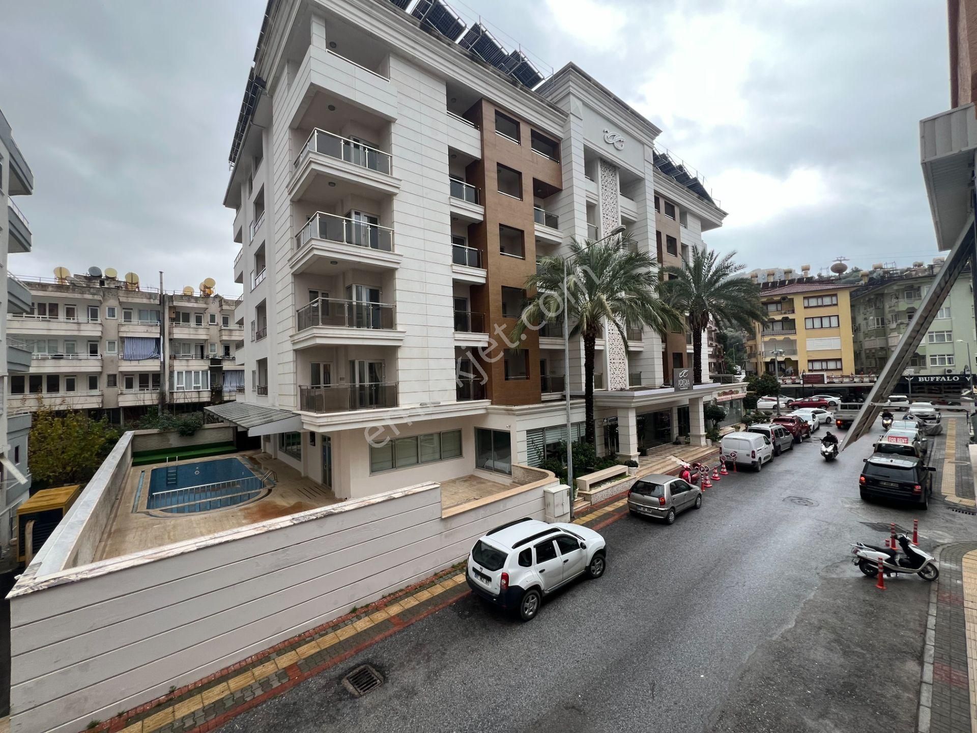 Alanya Merkezde Kiralık 2+1 Ayrı Mutfak Denize Yakın Daire - Görsel 6