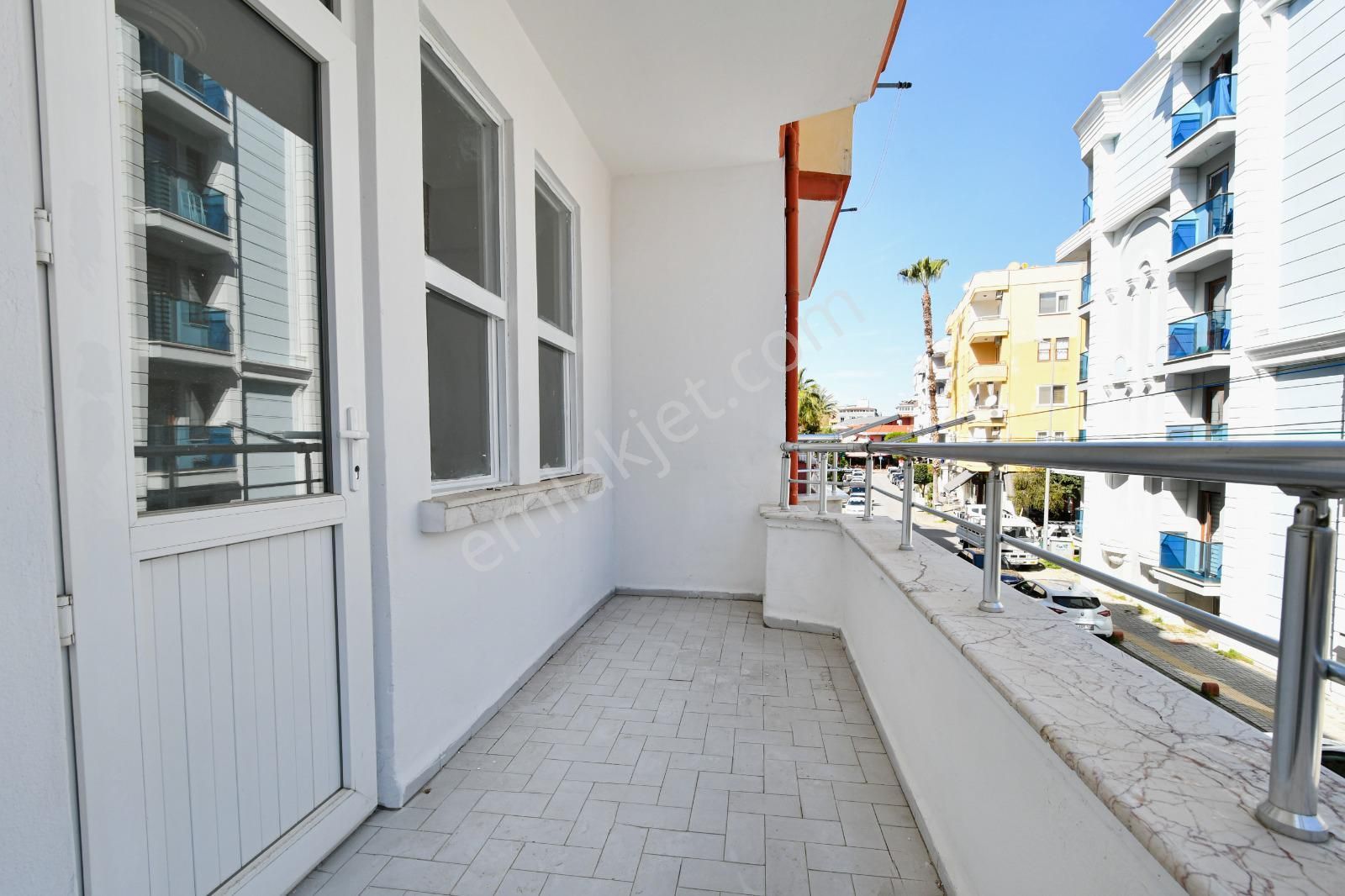 Alanya Merkezde Kiralık 2+1 Ayrı Mutfak Denize Yakın Daire - Görsel 30