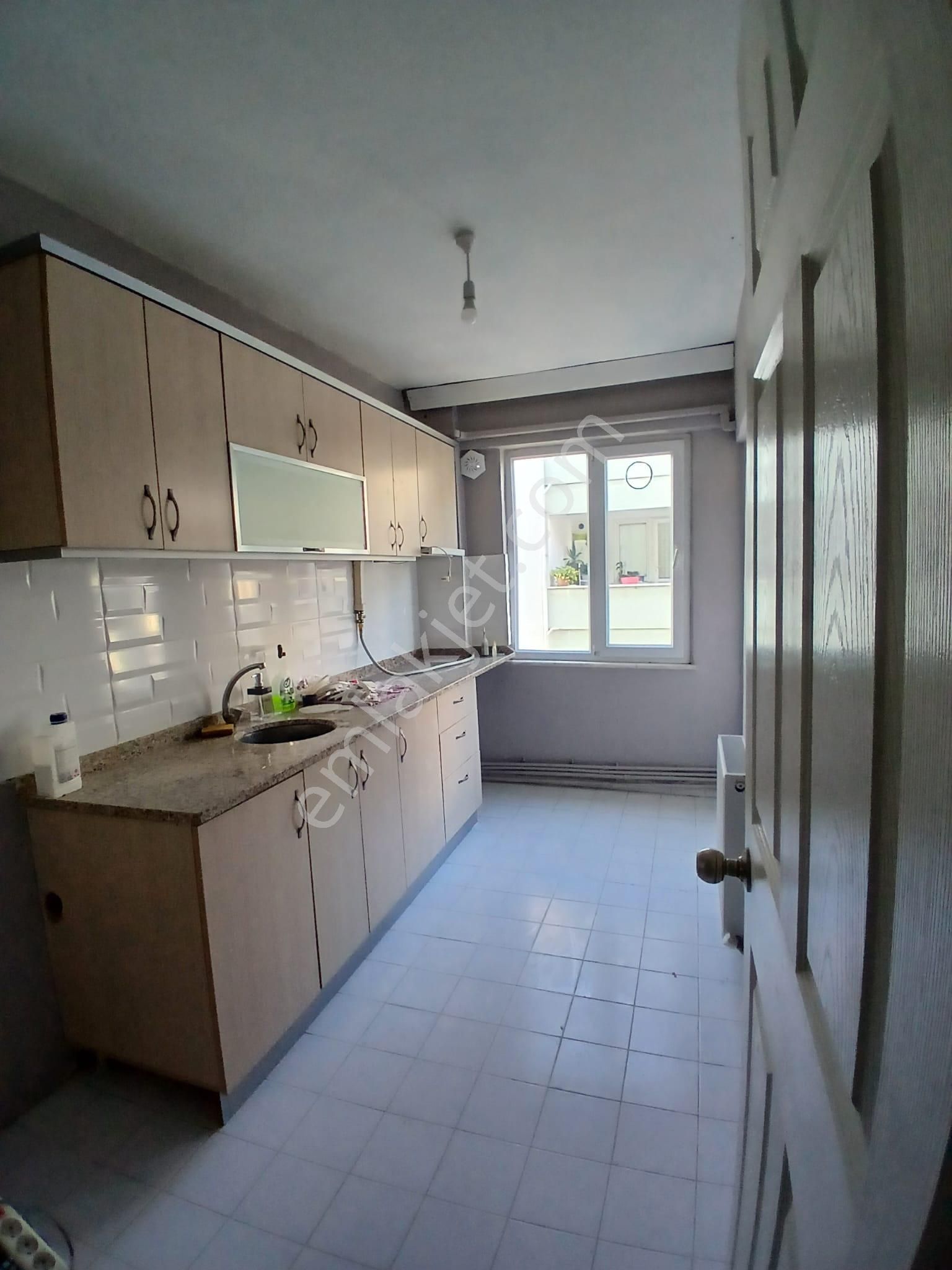 Parstan Cumhuriyette Ayrı Mutfak Doğalgazlı Geniş Ferah 2+1 - Görsel 3