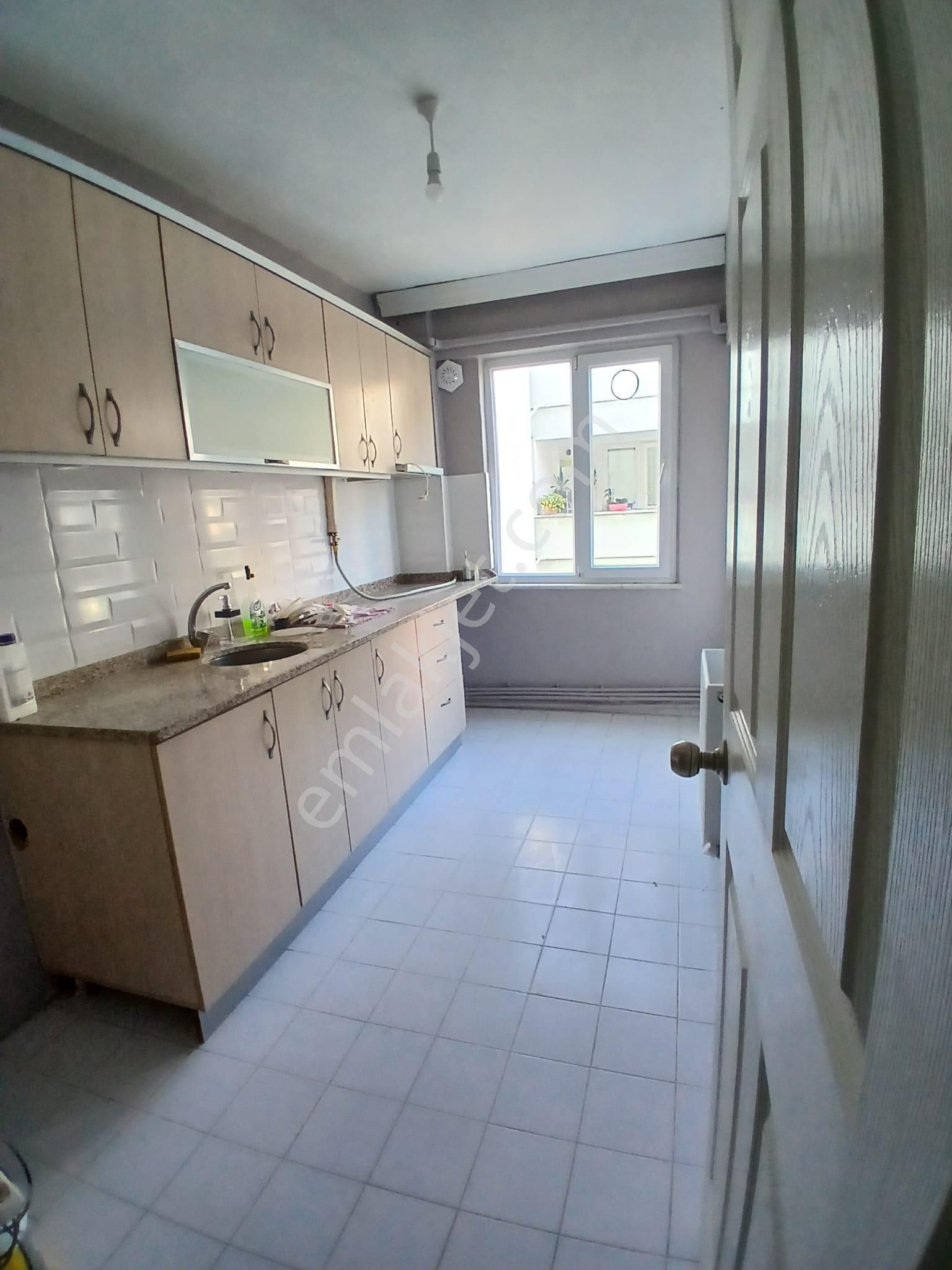 Parstan Cumhuriyette Ayrı Mutfak Doğalgazlı Geniş Ferah 2+1 - Görsel 19