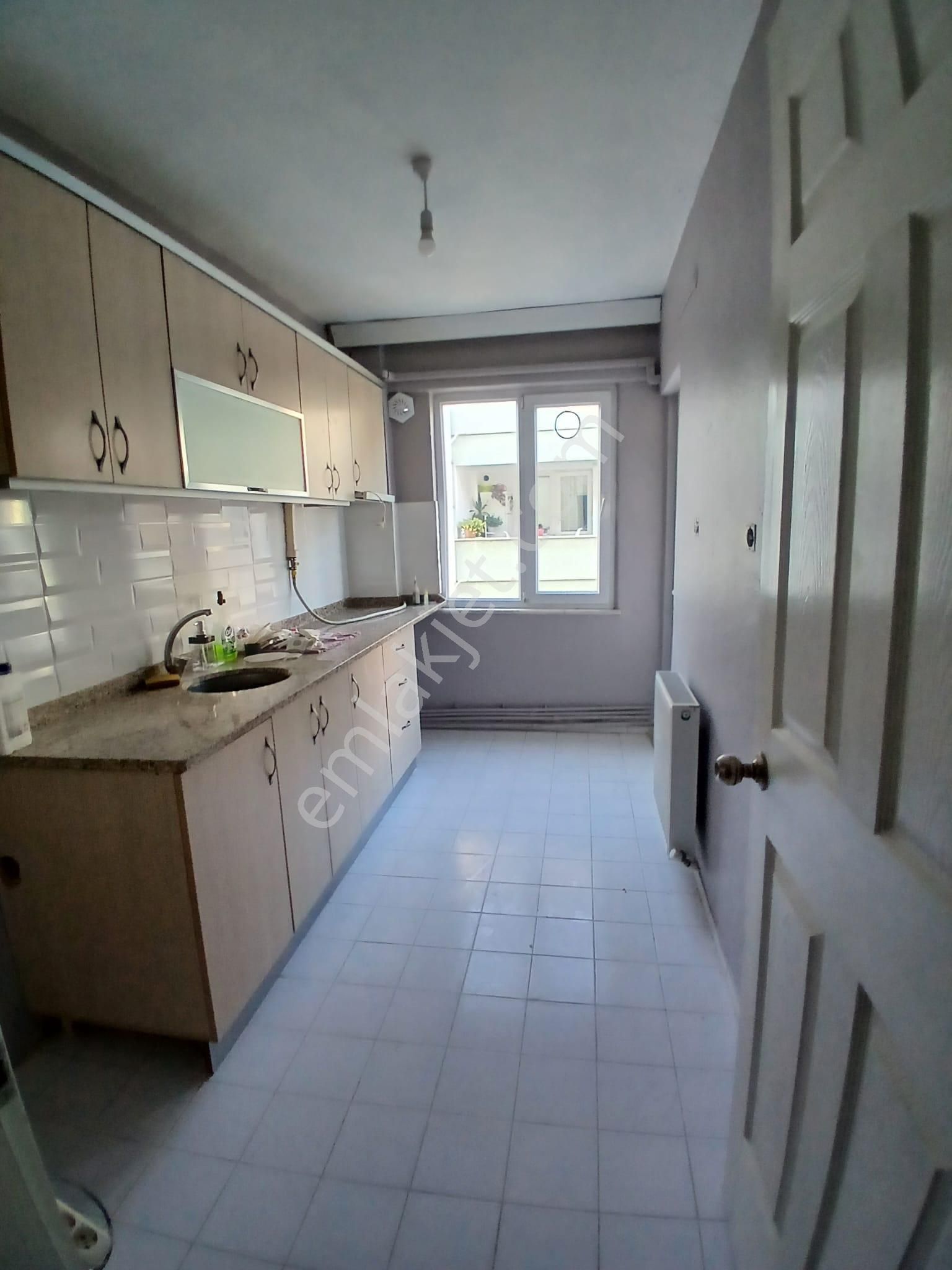 Parstan Cumhuriyette Ayrı Mutfak Doğalgazlı Geniş Ferah 2+1 - Görsel 10