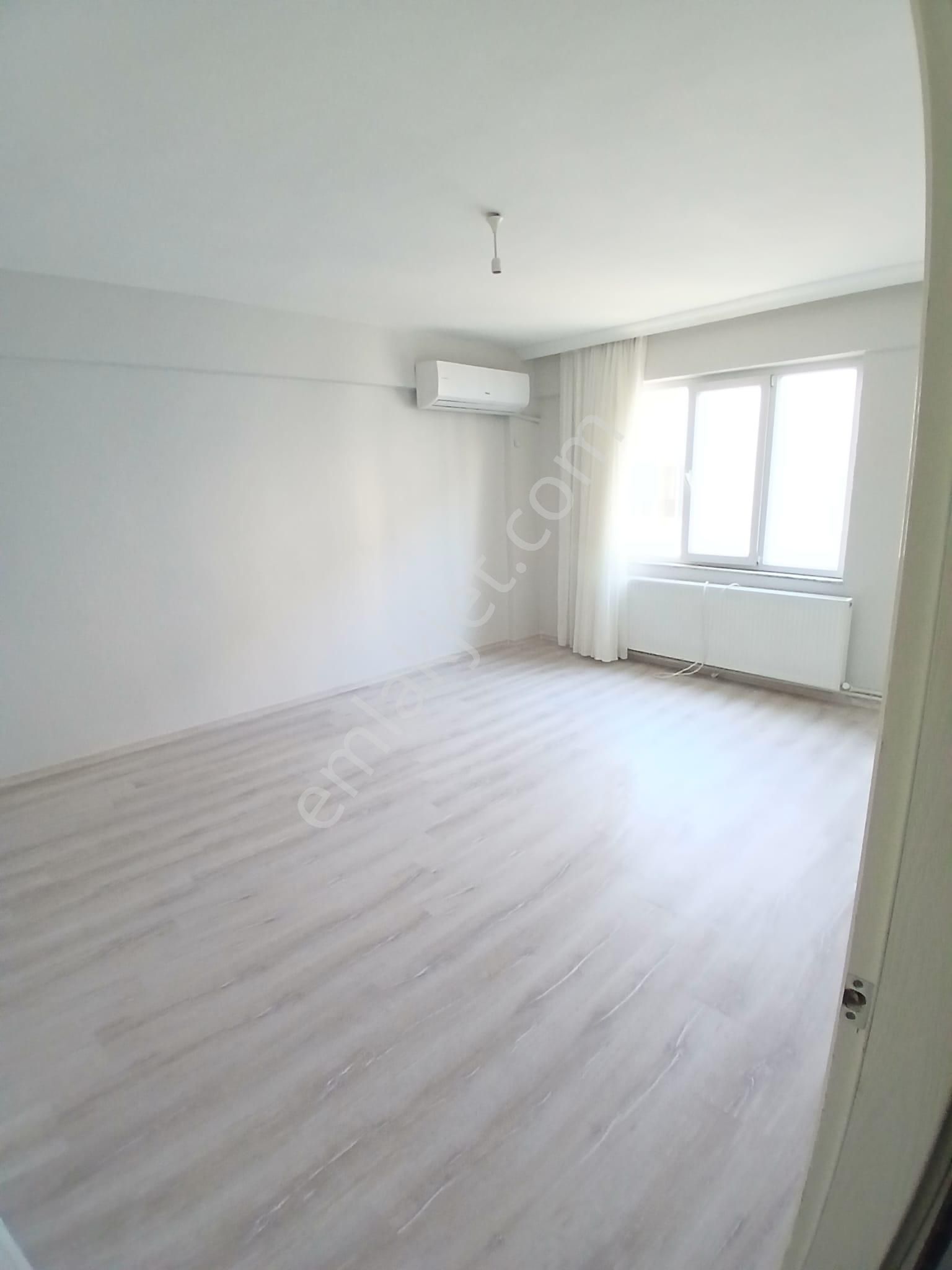 Parstan Cumhuriyette Ayrı Mutfak Doğalgazlı Geniş Ferah 2+1 - Görsel 4