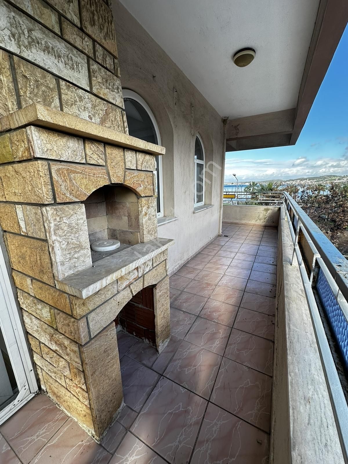 Aliağa'da Denize Sıfır 3+1 Doğalgazlı Satılık Daire - Görsel 22