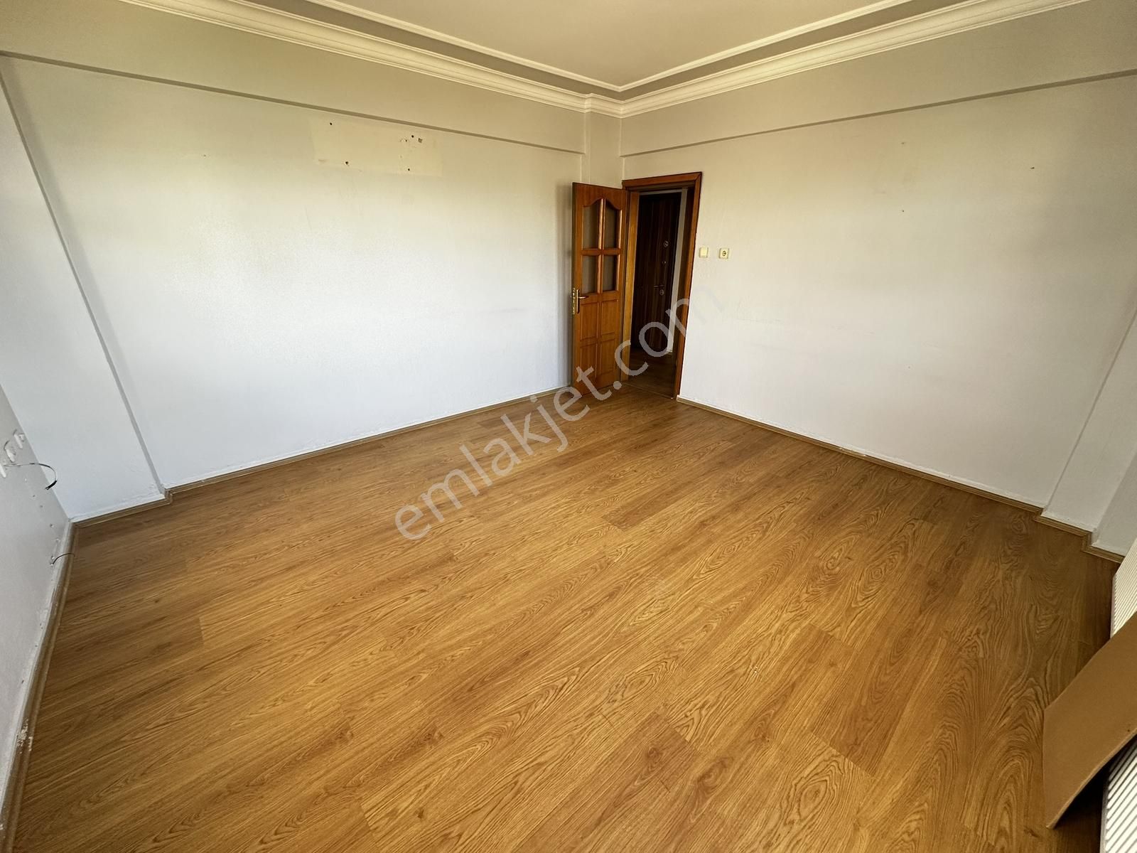 Aliağa'da Denize Sıfır 3+1 Doğalgazlı Satılık Daire - Görsel 6